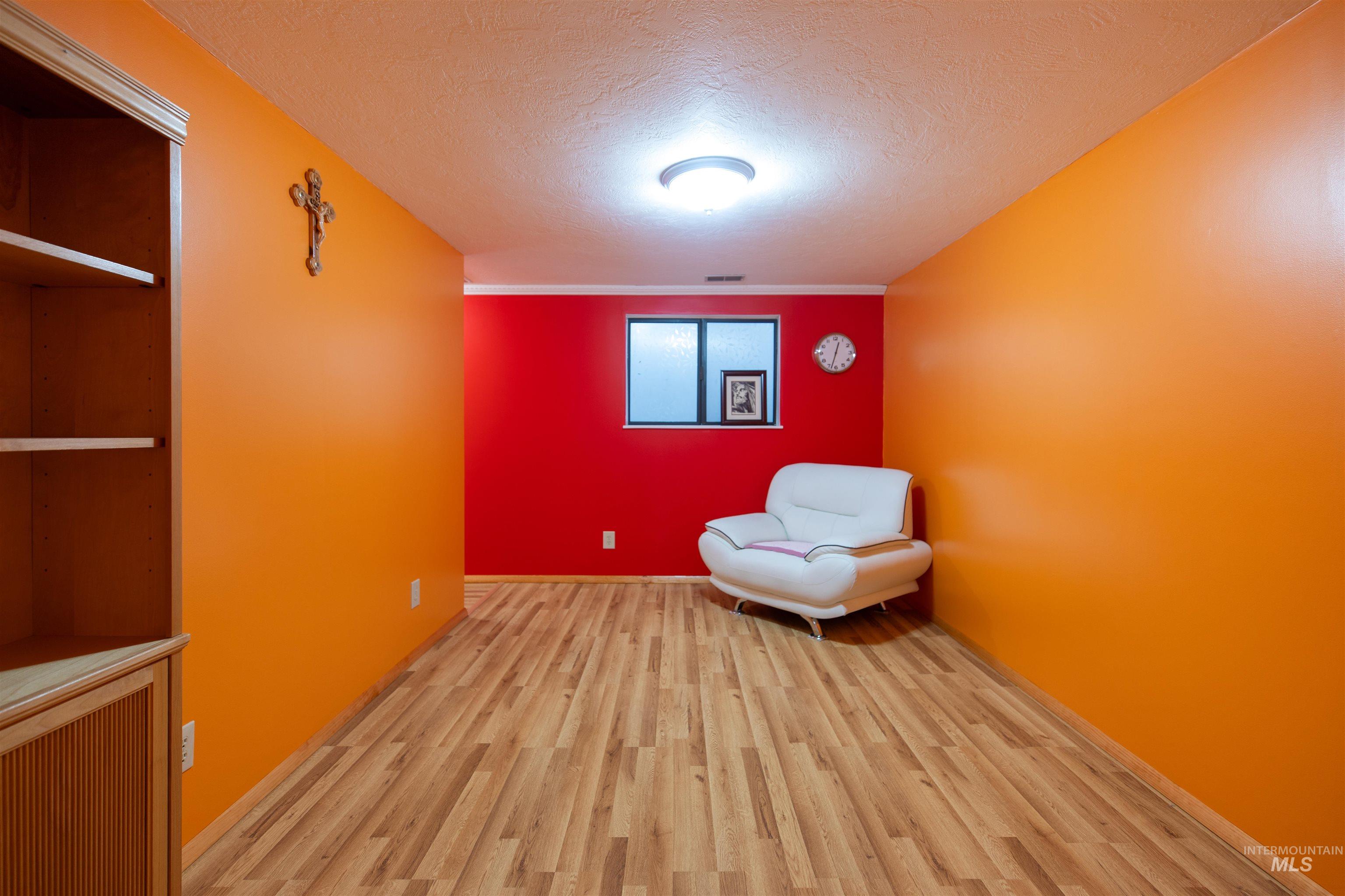 5092 N Wildrye Dr, Boise, Idaho 83703, 3 Bedrooms, 2 Bathrooms, Residential For Sale, Price $465,000,MLS 98971368