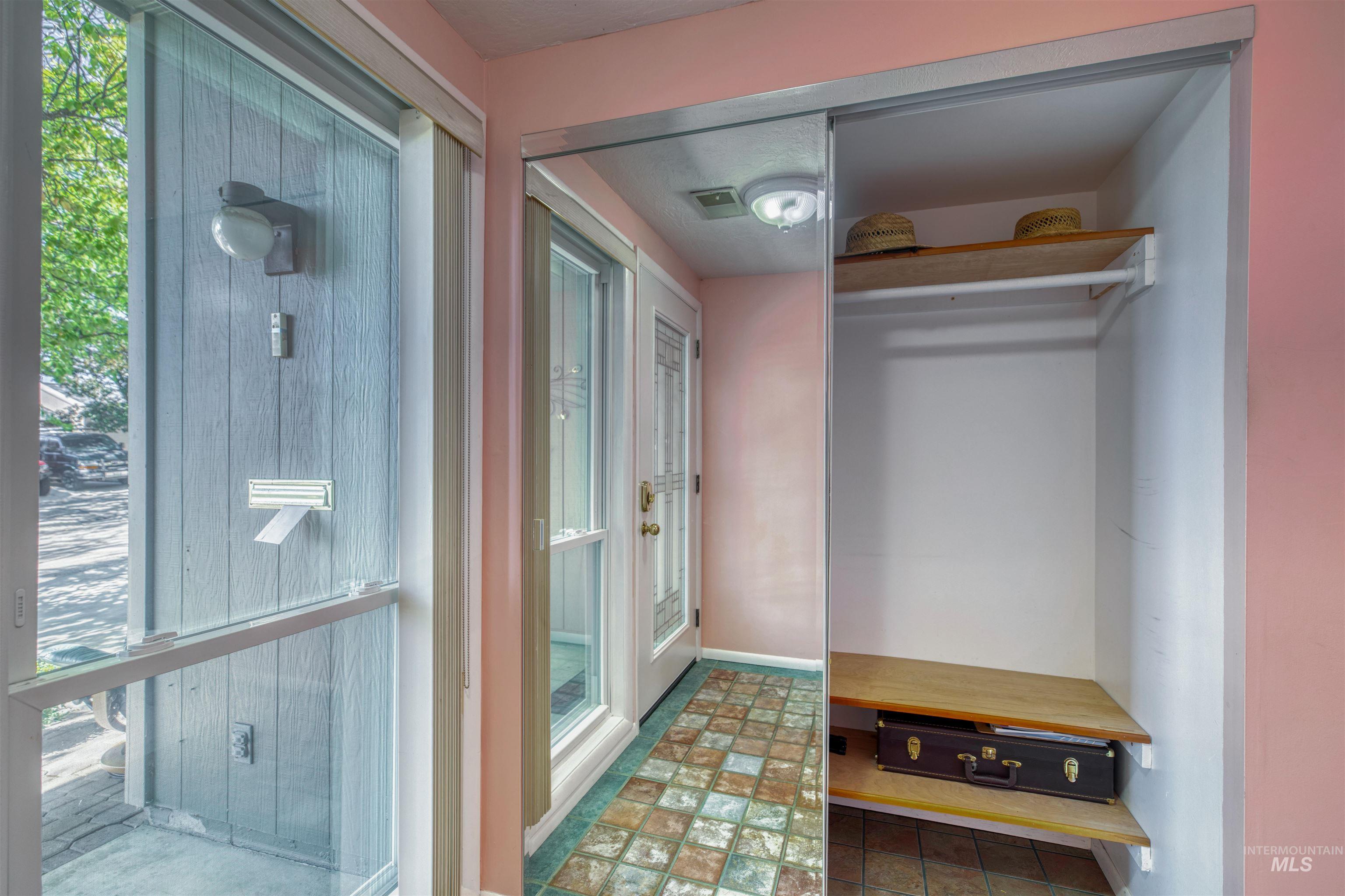 5092 N Wildrye Dr, Boise, Idaho 83703, 3 Bedrooms, 2 Bathrooms, Residential For Sale, Price $465,000,MLS 98971368