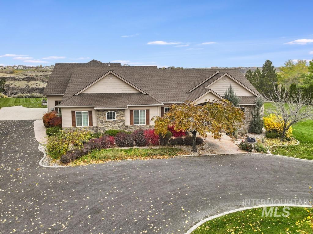568 Mahard Dr., Twin Falls, Idaho 83301, 4 Bedrooms, 3 Bathrooms, Residential For Sale, Price $1,600,000,MLS 98971371