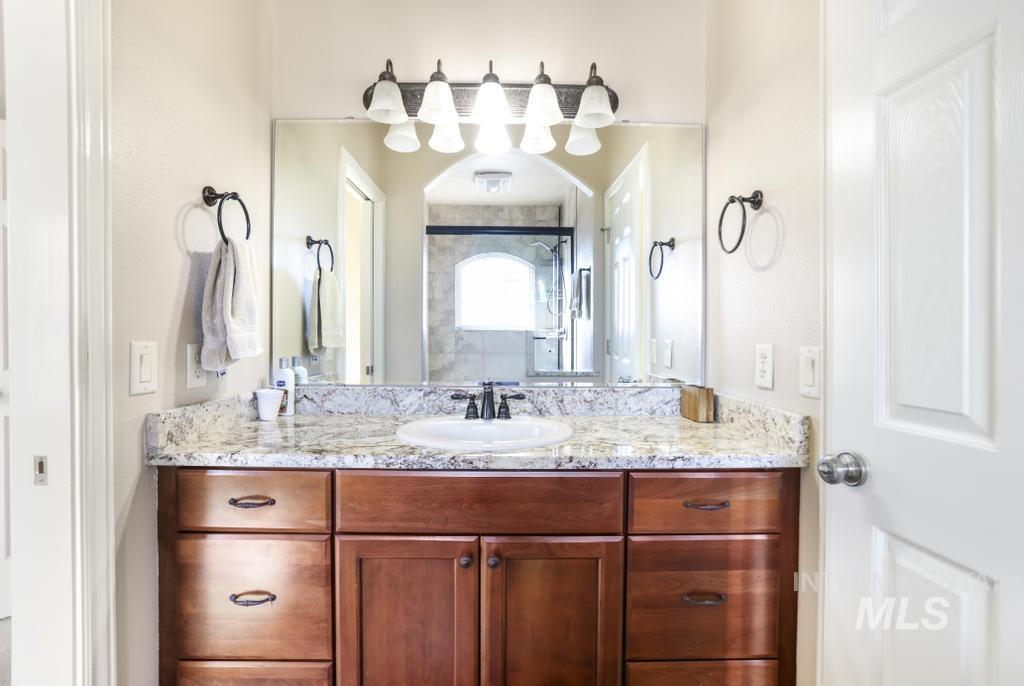 568 Mahard Dr., Twin Falls, Idaho 83301, 4 Bedrooms, 3 Bathrooms, Residential For Sale, Price $1,600,000,MLS 98971371