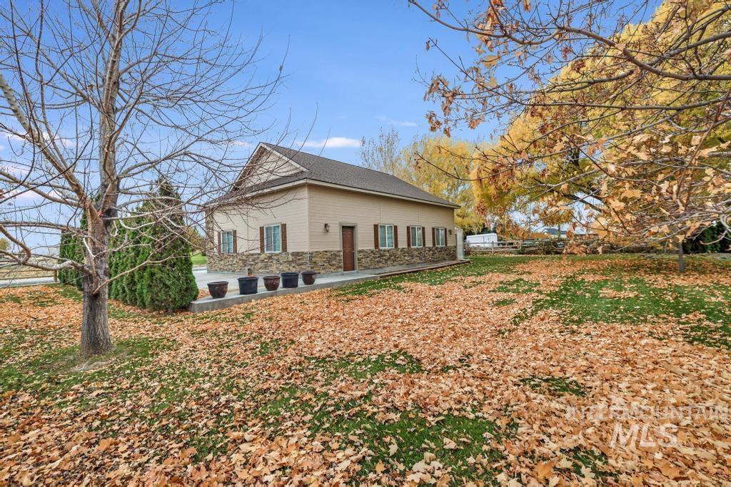 568 Mahard Dr., Twin Falls, Idaho 83301, 4 Bedrooms, 3 Bathrooms, Residential For Sale, Price $1,600,000,MLS 98971371