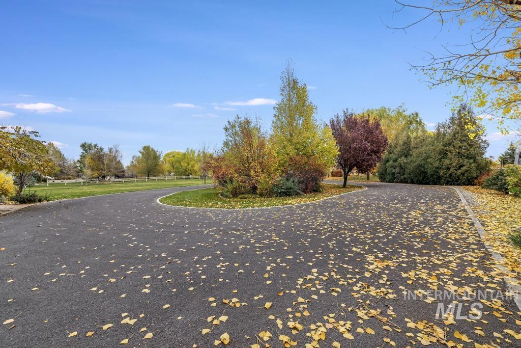 568 Mahard Dr., Twin Falls, Idaho 83301, 4 Bedrooms, 3 Bathrooms, Residential For Sale, Price $1,600,000,MLS 98971371