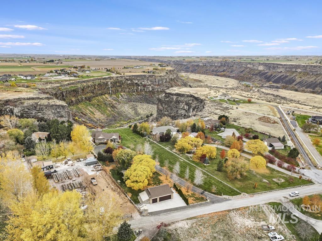 568 Mahard Dr., Twin Falls, Idaho 83301, 4 Bedrooms, 3 Bathrooms, Residential For Sale, Price $1,600,000,MLS 98971371