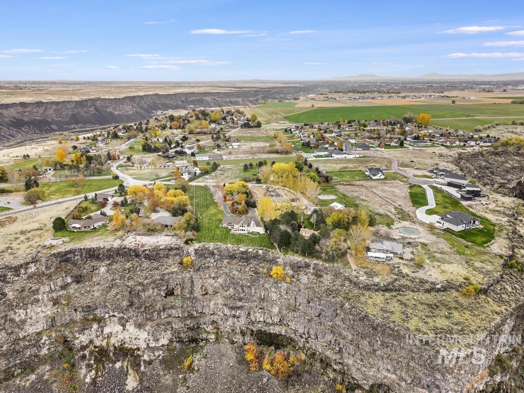 568 Mahard Dr., Twin Falls, Idaho 83301, 4 Bedrooms, 3 Bathrooms, Residential For Sale, Price $1,600,000,MLS 98971371