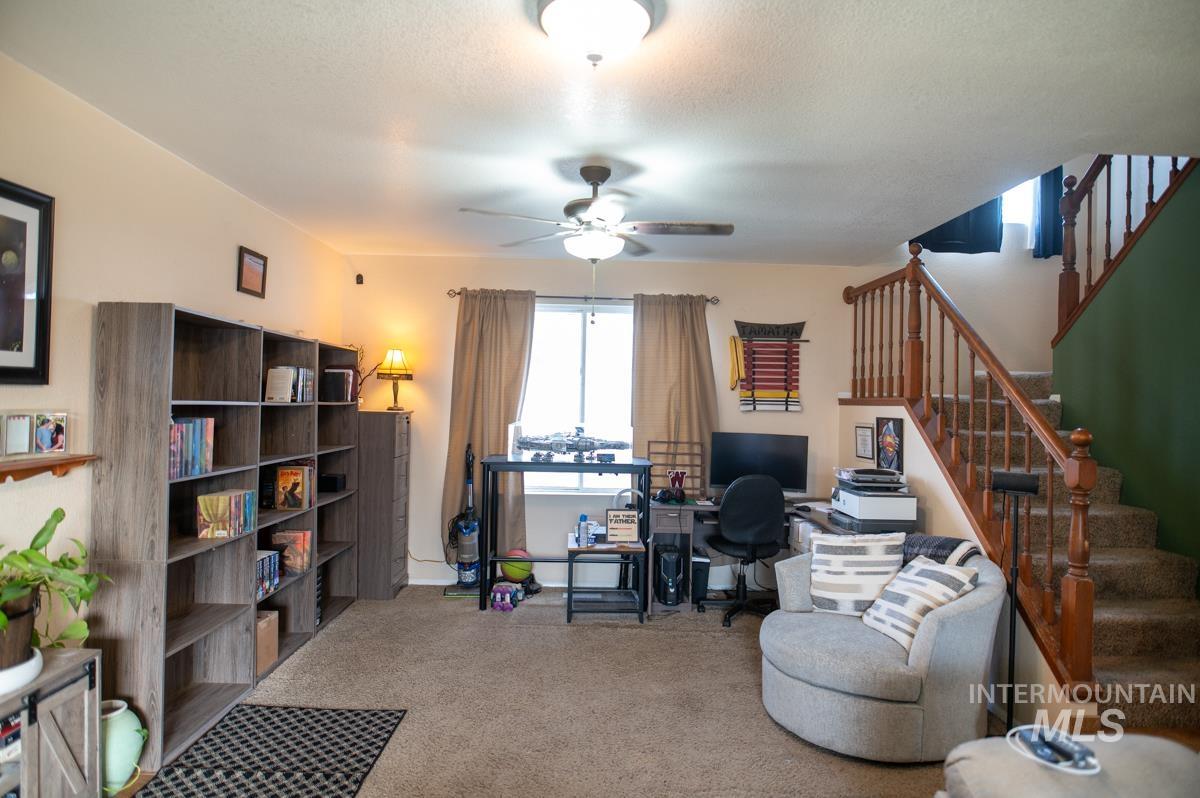 902 E Park St, Weiser, Idaho 83672, 3 Bedrooms, 2.5 Bathrooms, Residential For Sale, Price $360,000,MLS 98971373