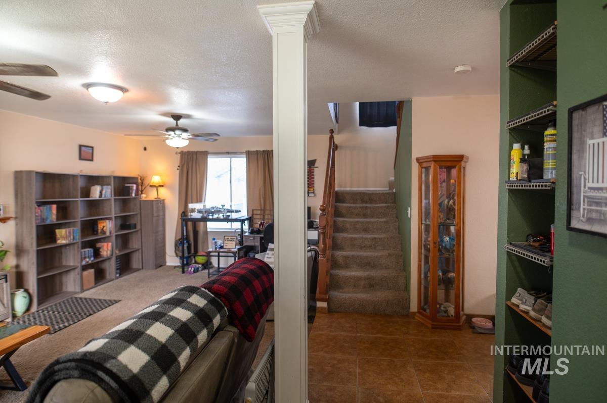 902 E Park St, Weiser, Idaho 83672, 3 Bedrooms, 2.5 Bathrooms, Residential For Sale, Price $360,000,MLS 98971373