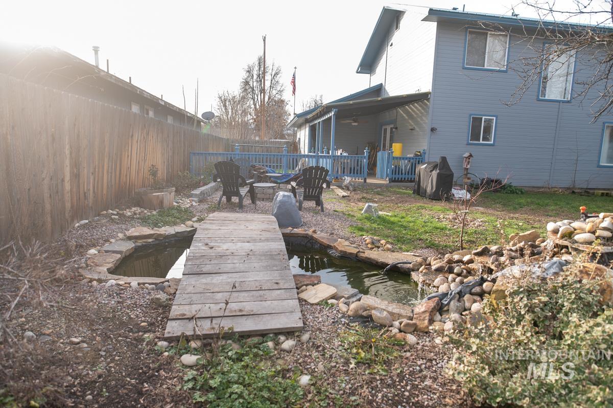 902 E Park St, Weiser, Idaho 83672, 3 Bedrooms, 2.5 Bathrooms, Residential For Sale, Price $360,000,MLS 98971373