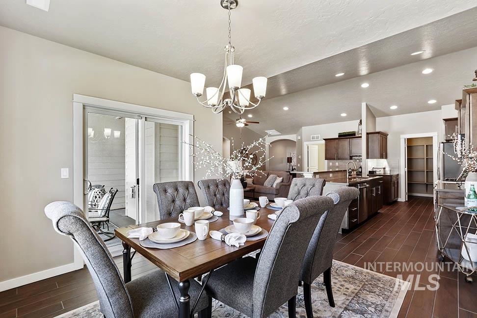 431 Loan Oak St., Middleton, Idaho 83644, 4 Bedrooms, 3 Bathrooms, Residential For Sale, Price $524,990,MLS 98971376