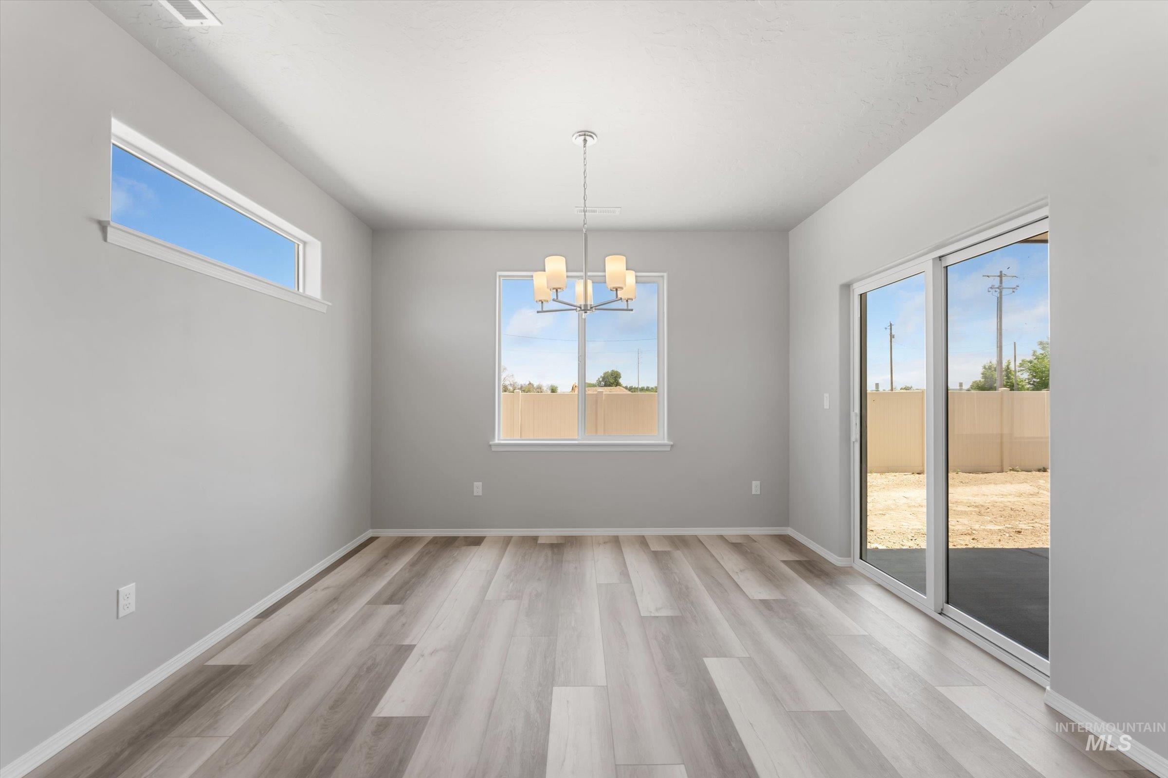 17761 N Onaway Ave., Nampa, Idaho 83687, 4 Bedrooms, 2 Bathrooms, Residential For Sale, Price $424,990,MLS 98971377