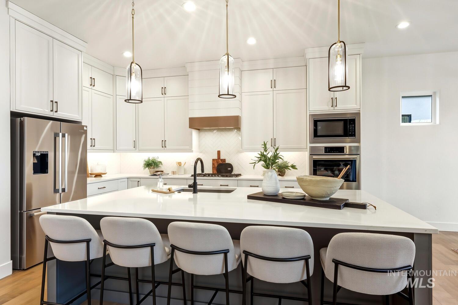 7008 Saddle Bred Way, Star, Idaho 83669, 4 Bedrooms, 3.5 Bathrooms, Residential For Sale, Price $1,149,000,MLS 98971378