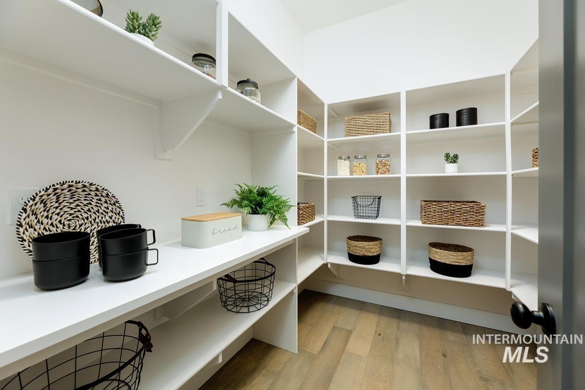 7008 Saddle Bred Way, Star, Idaho 83669, 4 Bedrooms, 3.5 Bathrooms, Residential For Sale, Price $1,149,000,MLS 98971378