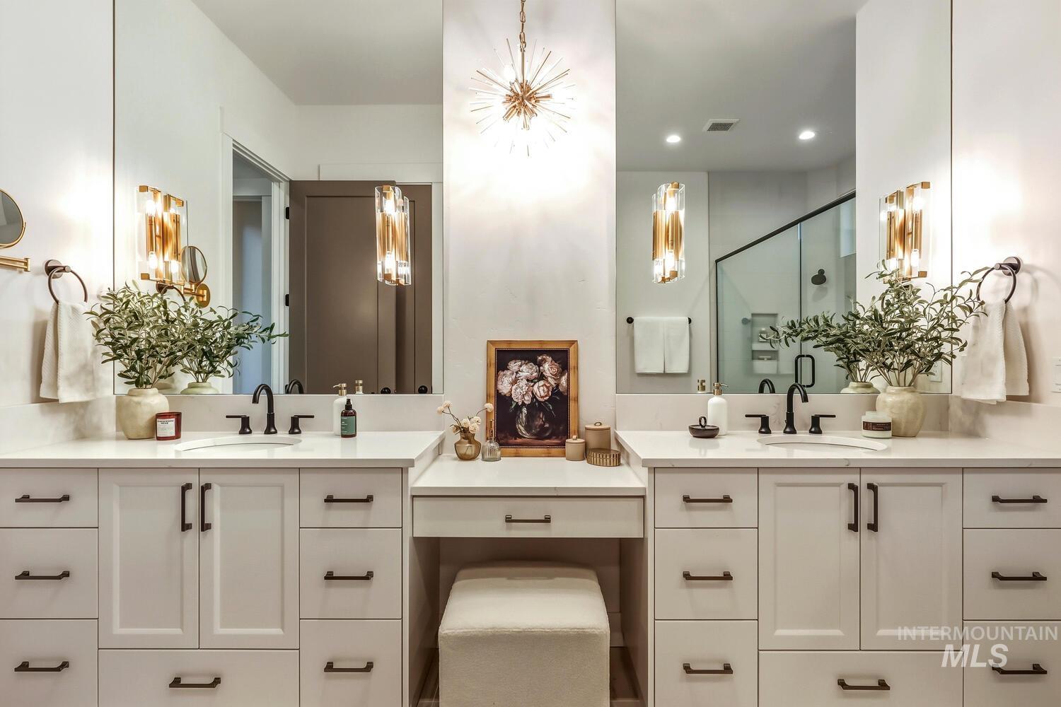 7008 Saddle Bred Way, Star, Idaho 83669, 4 Bedrooms, 3.5 Bathrooms, Residential For Sale, Price $1,149,000,MLS 98971378