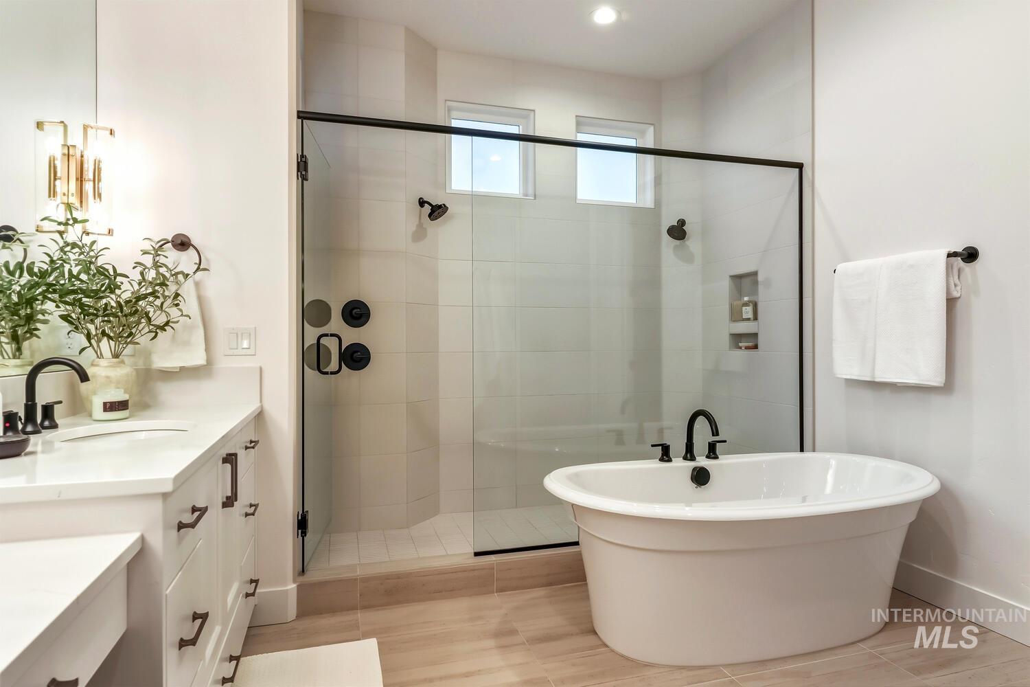 7008 Saddle Bred Way, Star, Idaho 83669, 4 Bedrooms, 3.5 Bathrooms, Residential For Sale, Price $1,149,000,MLS 98971378