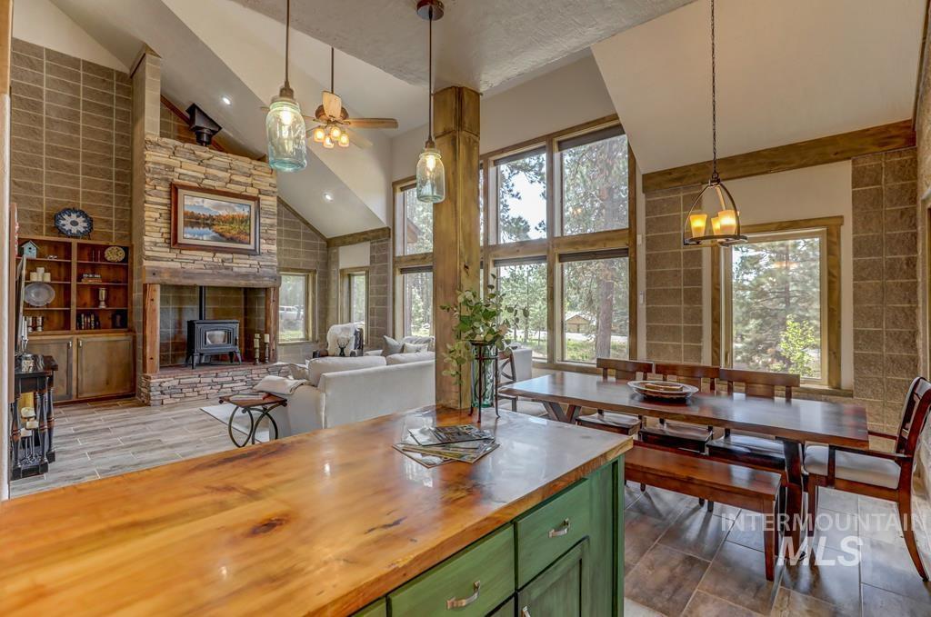 212 RioVista, McCall, Idaho 83638, 5 Bedrooms, 4 Bathrooms, Residential For Sale, Price $1,669,000,MLS 98971379