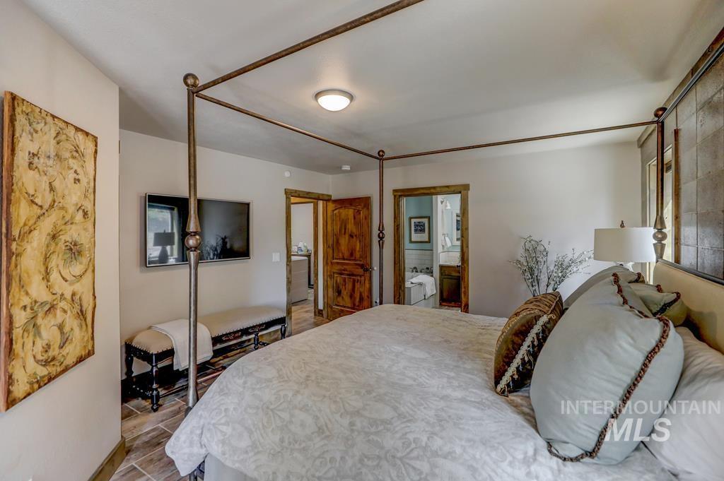 212 RioVista, McCall, Idaho 83638, 5 Bedrooms, 4 Bathrooms, Residential For Sale, Price $1,669,000,MLS 98971379