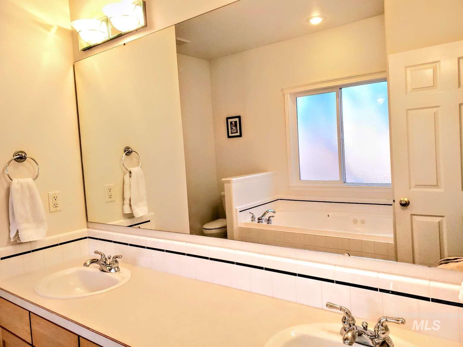 1100 E Wright St, Boise, Idaho 83706, 4 Bedrooms, 3 Bathrooms, Residential For Sale, Price $1,050,000, 98971380