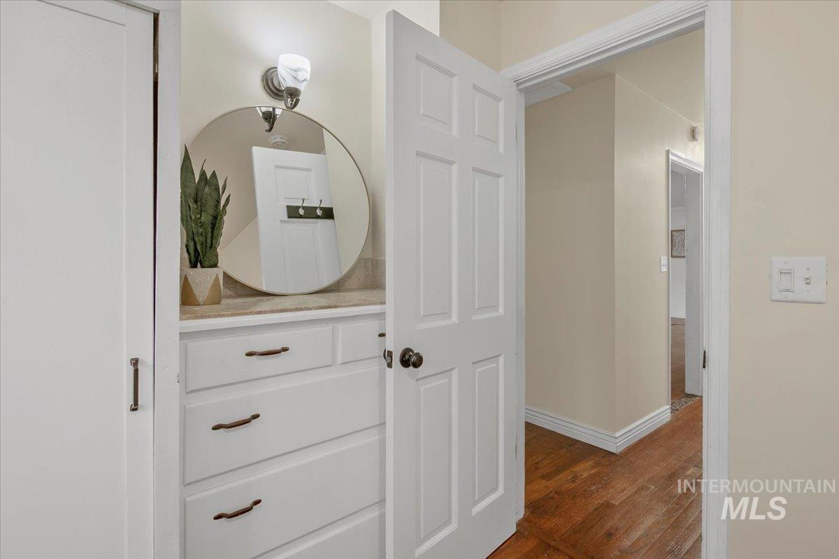 419 N Avenue E, Boise, Idaho 83712, 4 Bedrooms, 2 Bathrooms, Residential For Sale, Price $899,900,MLS 98971381