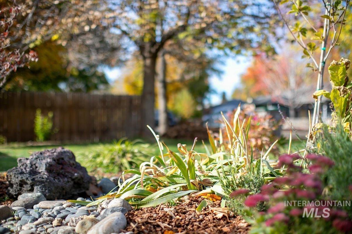 419 N Avenue E, Boise, Idaho 83712, 4 Bedrooms, 2 Bathrooms, Residential For Sale, Price $899,900,MLS 98971381