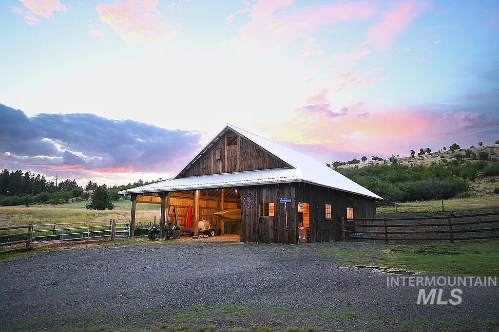 124 Mill Creek Mdw, Grangeville, Idaho 83530, 5 Bedrooms, 3 Bathrooms, Residential For Sale, Price $867,000,MLS 98971383