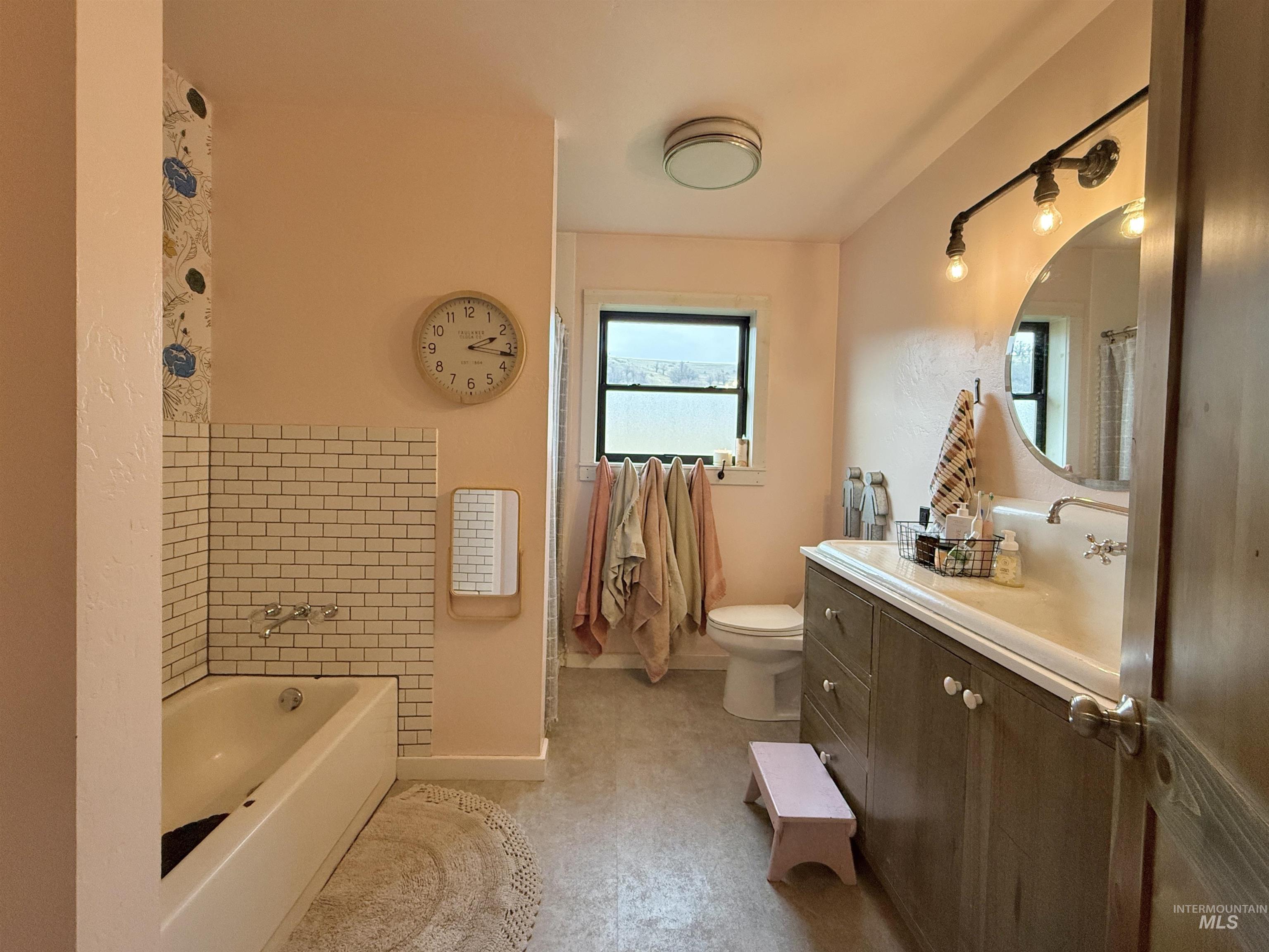 124 Mill Creek Mdw, Grangeville, Idaho 83530, 5 Bedrooms, 3 Bathrooms, Residential For Sale, Price $867,000,MLS 98971383