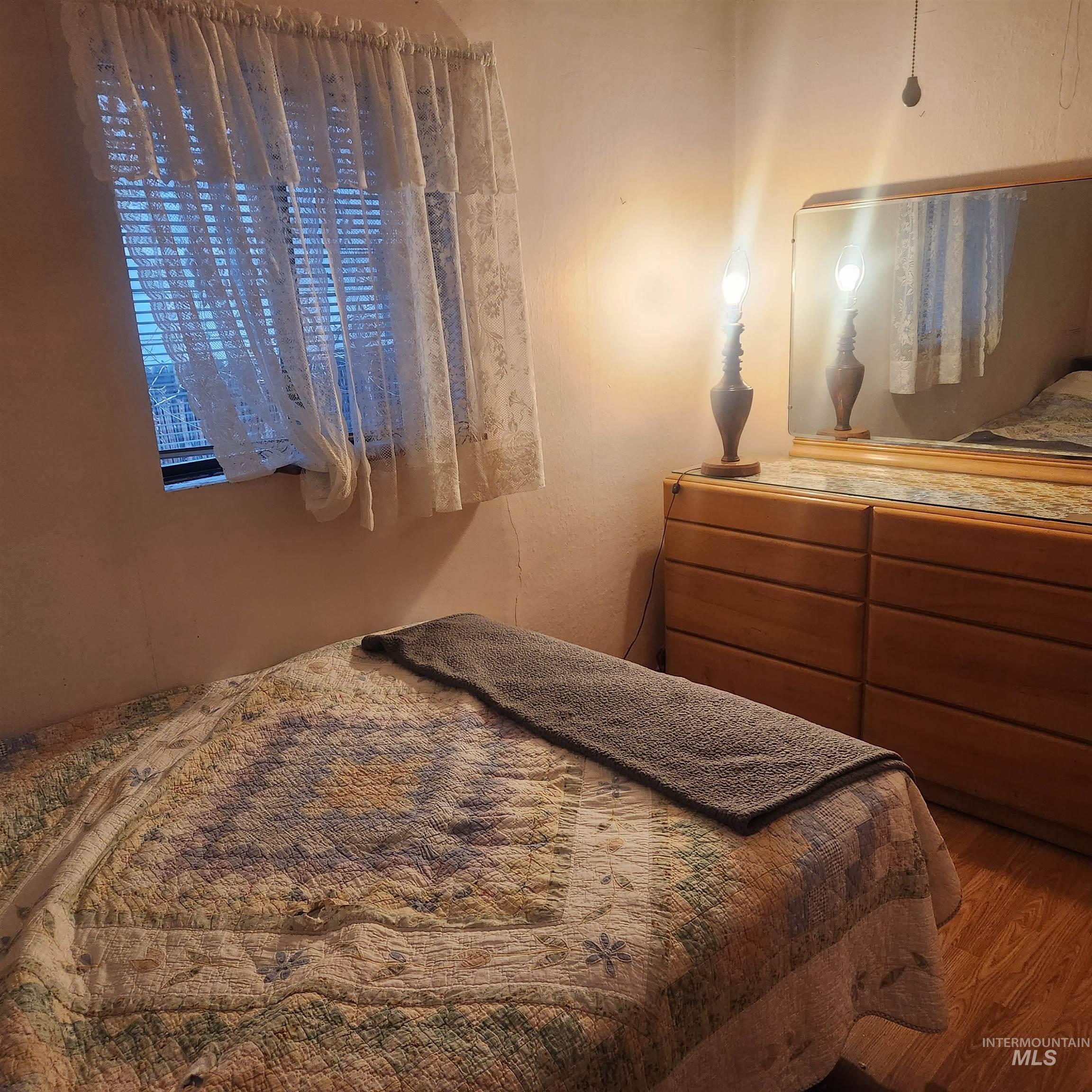 530 California St., Gooding, Idaho 83330, 2 Bedrooms, 1 Bathroom, Residential For Sale, Price $189,500,MLS 98971384