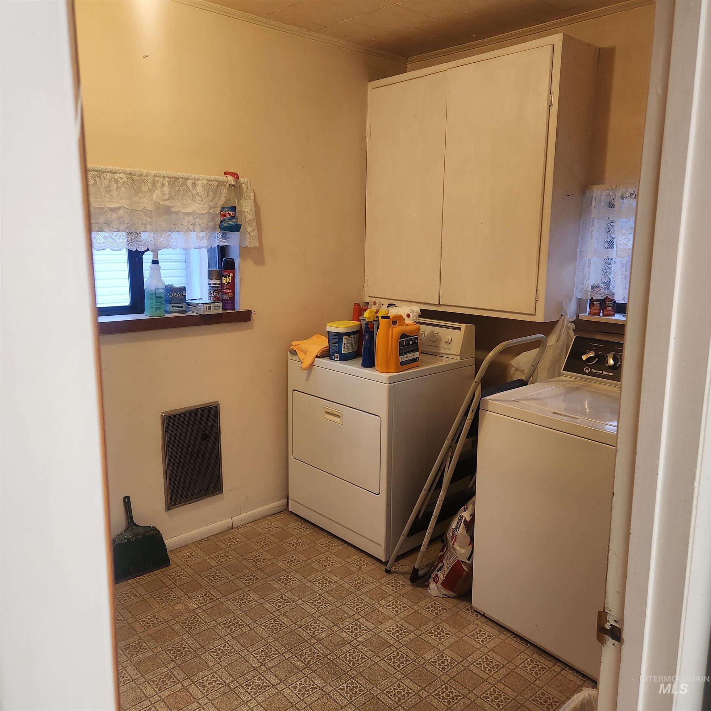 530 California St., Gooding, Idaho 83330, 2 Bedrooms, 1 Bathroom, Residential For Sale, Price $189,500,MLS 98971384