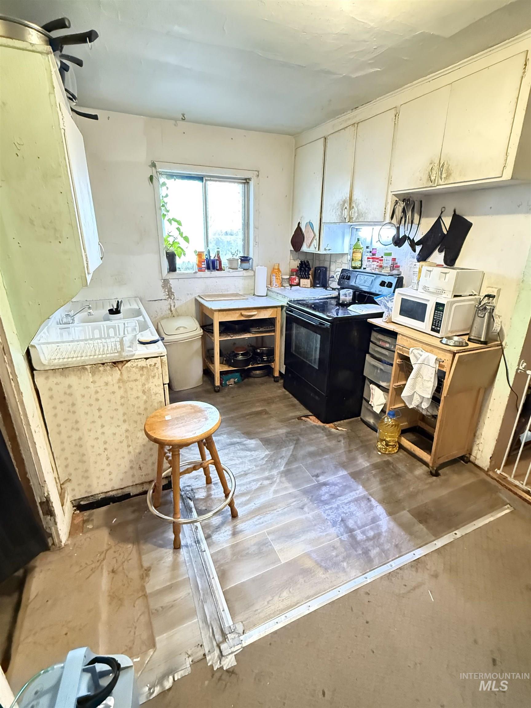 519 N Boise Ave, Emmett, Idaho 83617, 1 Bedroom, 1 Bathroom, Residential For Sale, Price $124,900,MLS 98971385