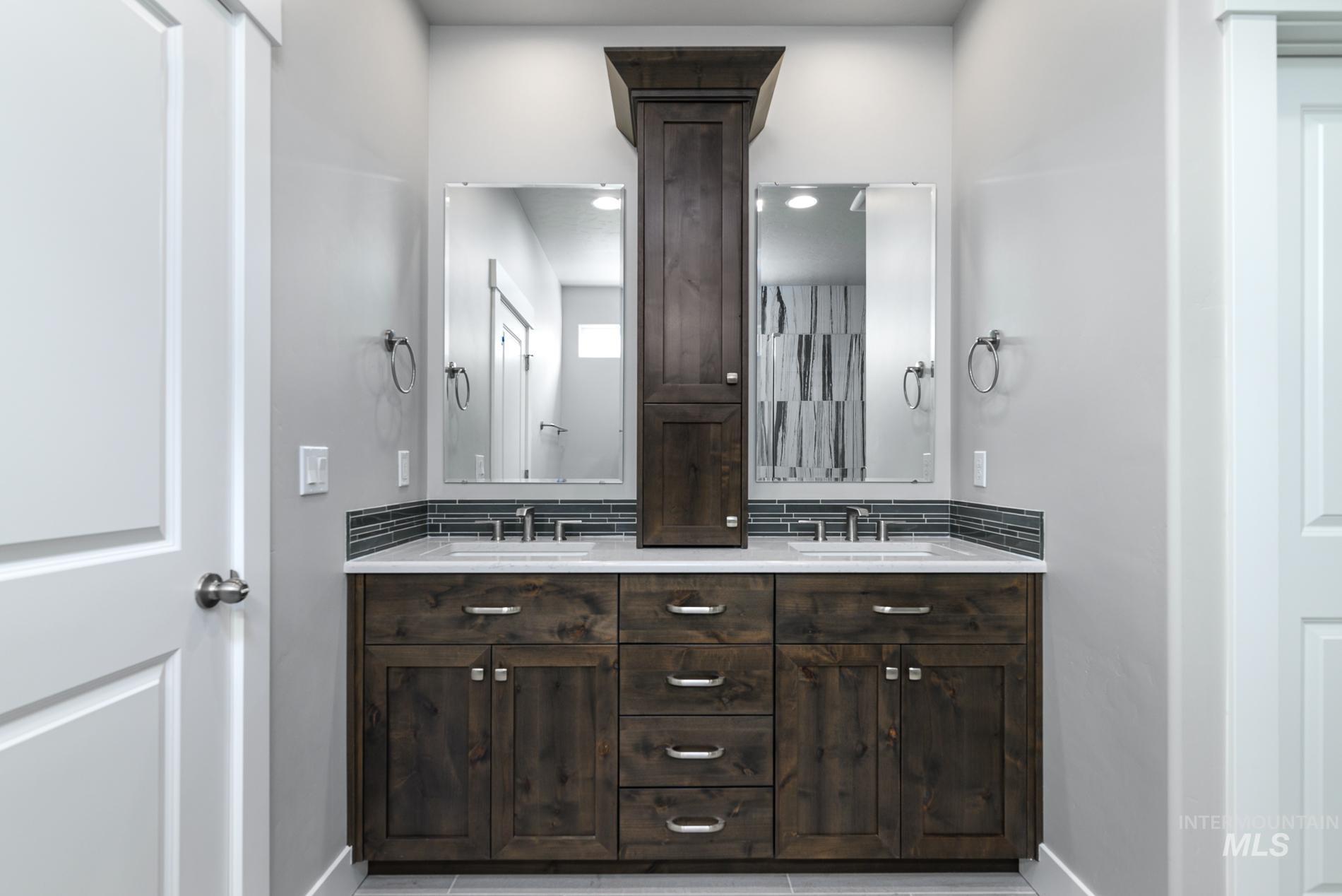 9081 W Shumard St, Star, Idaho 83669, 3 Bedrooms, 2.5 Bathrooms, Residential For Sale, Price $548,995,MLS 98971386