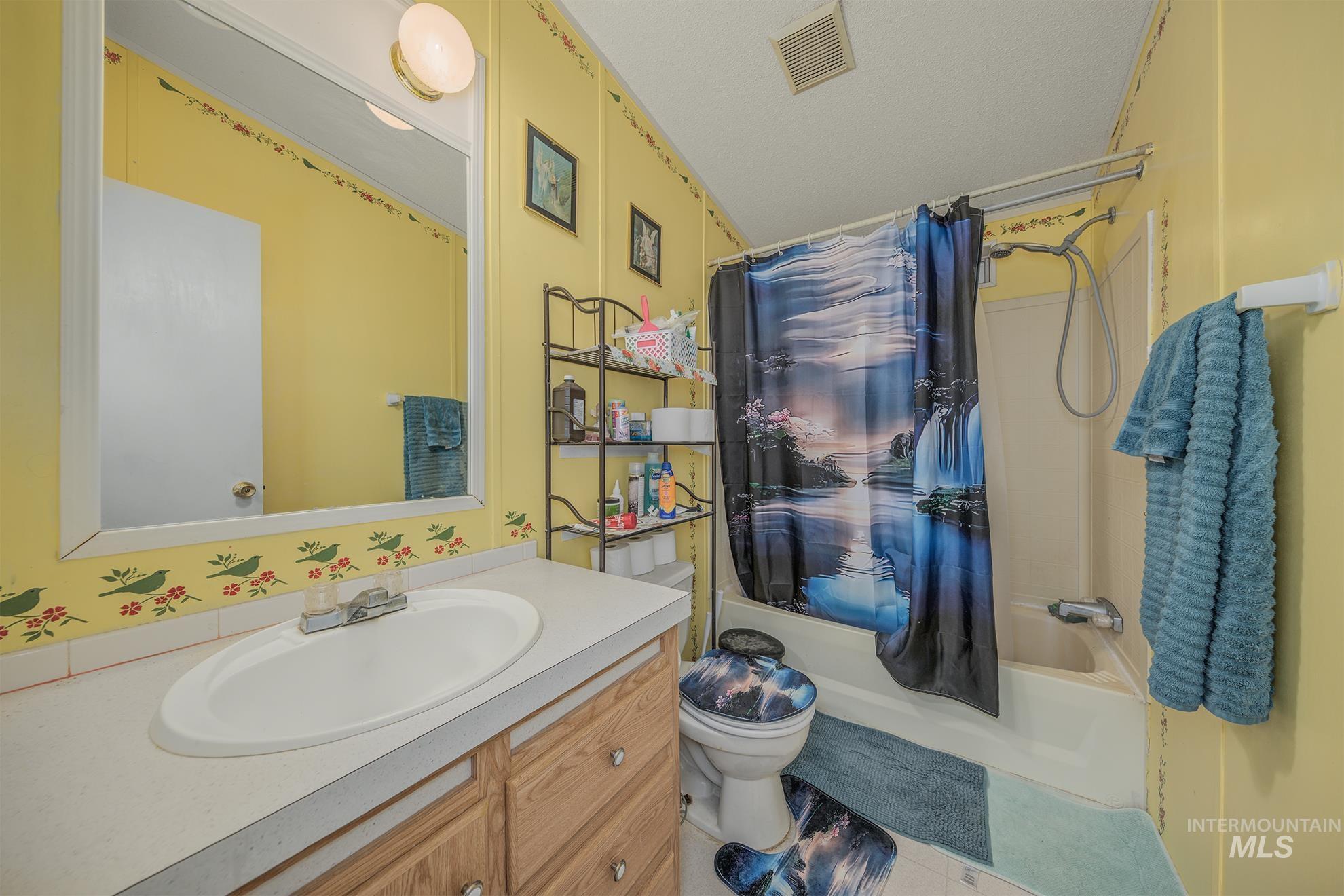 1915 Thomas Circle, Ontario, Oregon 97914, 3 Bedrooms, 2 Bathrooms, Residential For Sale, Price $269,900,MLS 98971387