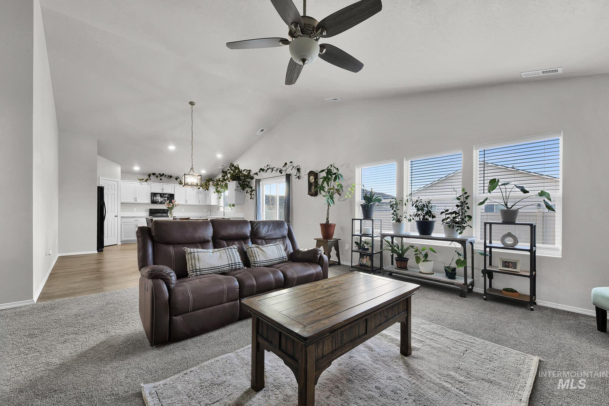 19619 Delmarva Ave, Caldwell, Idaho 83605, 4 Bedrooms, 2 Bathrooms, Residential For Sale, Price $414,900,MLS 98971388