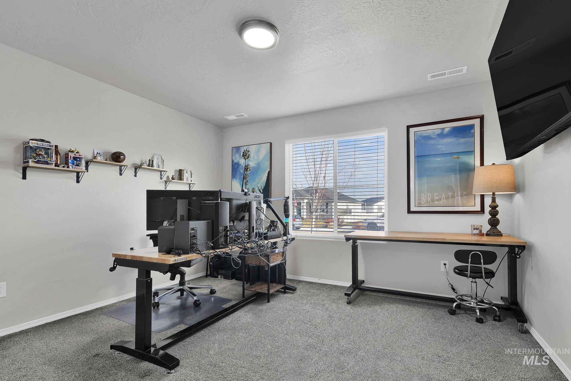 19619 Delmarva Ave, Caldwell, Idaho 83605, 4 Bedrooms, 2 Bathrooms, Residential For Sale, Price $414,900,MLS 98971388