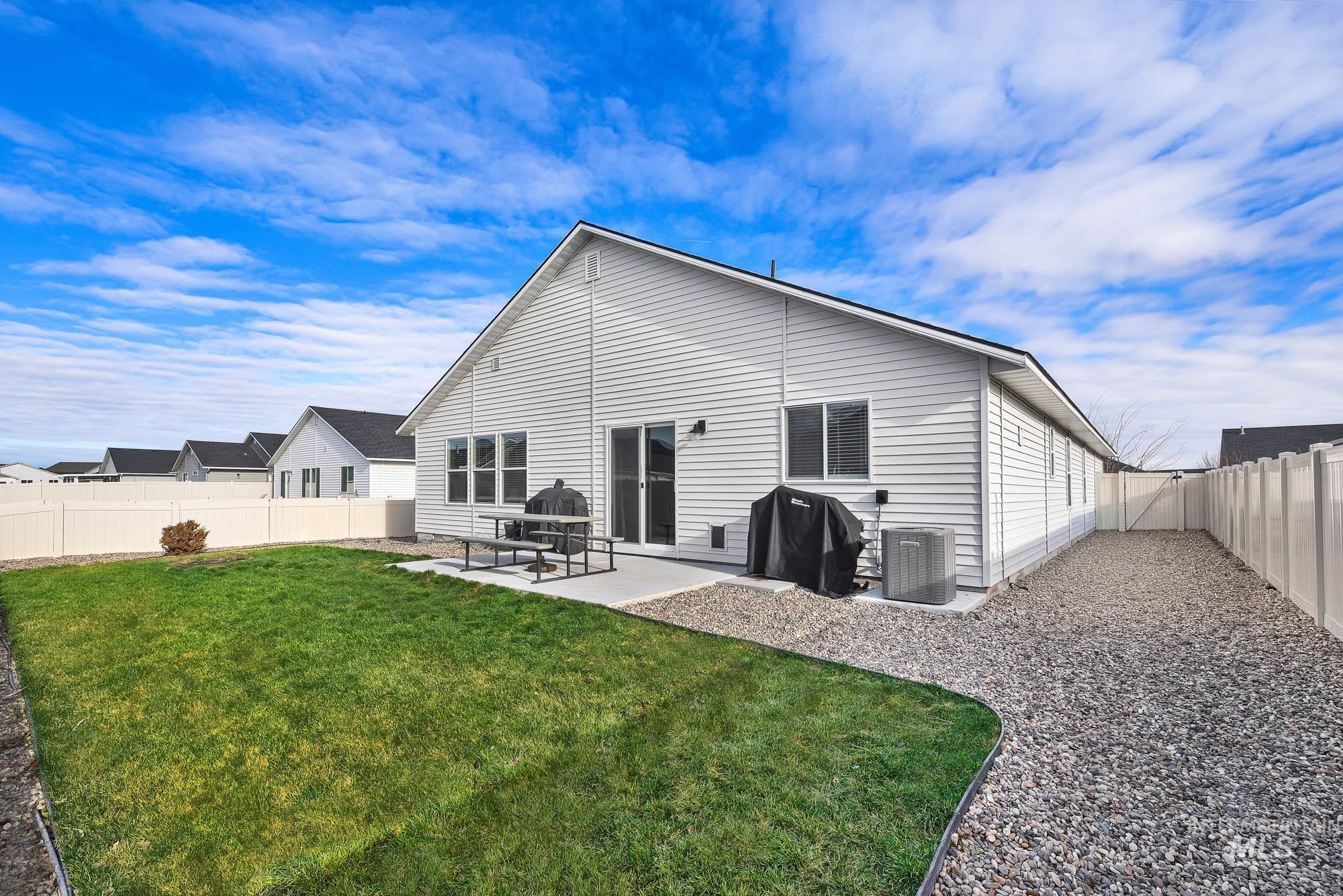 19619 Delmarva Ave, Caldwell, Idaho 83605, 4 Bedrooms, 2 Bathrooms, Residential For Sale, Price $414,900,MLS 98971388