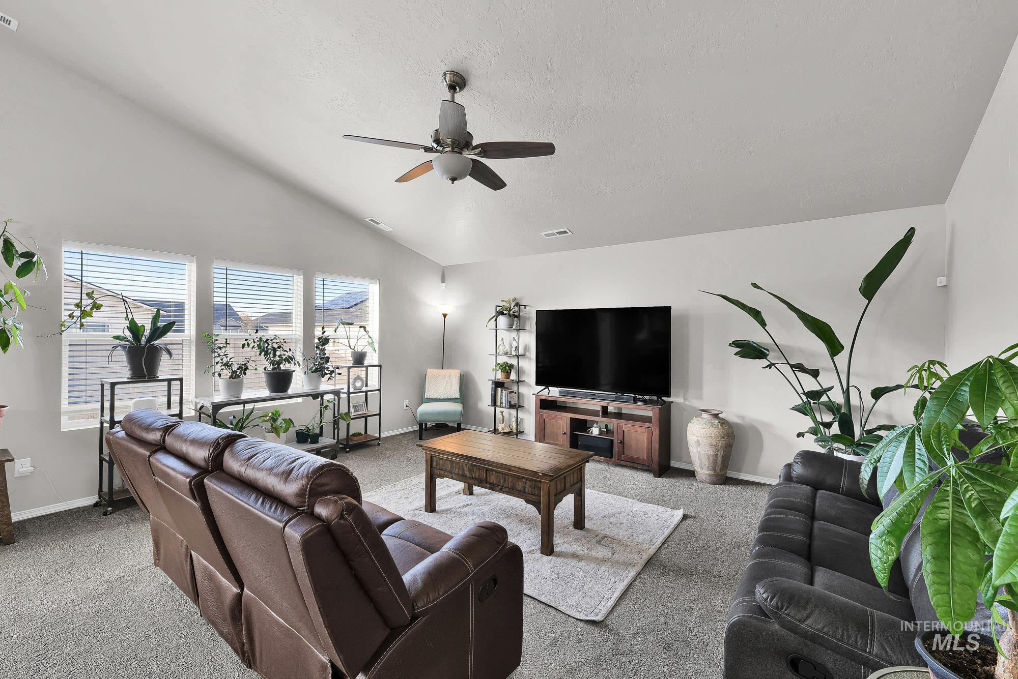 19619 Delmarva Ave, Caldwell, Idaho 83605, 4 Bedrooms, 2 Bathrooms, Residential For Sale, Price $414,900,MLS 98971388