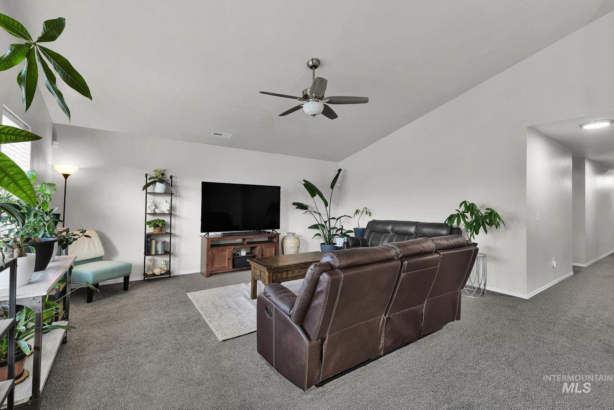 19619 Delmarva Ave, Caldwell, Idaho 83605, 4 Bedrooms, 2 Bathrooms, Residential For Sale, Price $414,900,MLS 98971388