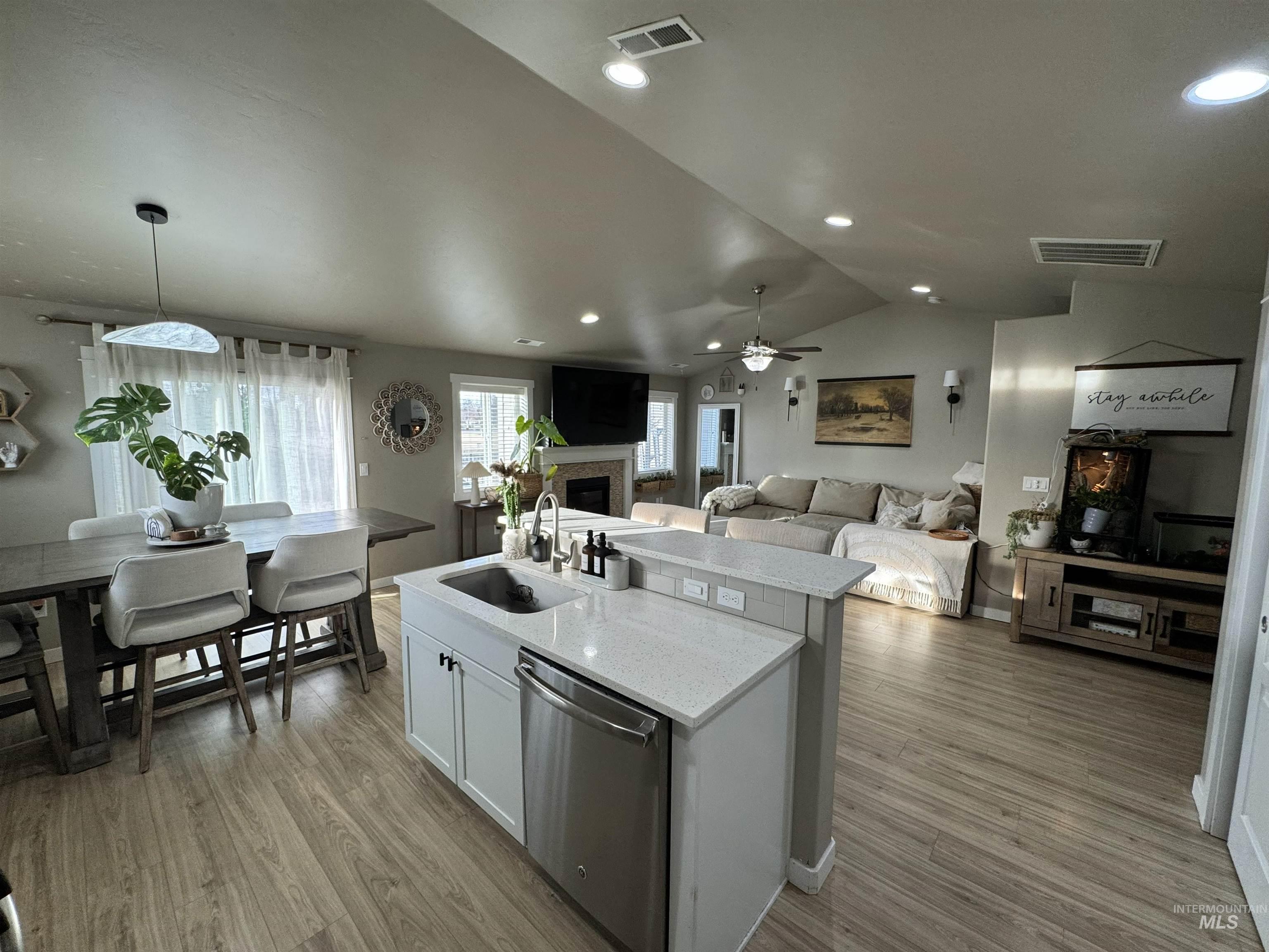 11505 W Baserri Dr, Boise, Idaho 83709, 3 Bedrooms, 2 Bathrooms, Residential For Sale, Price $428,000,MLS 98971396