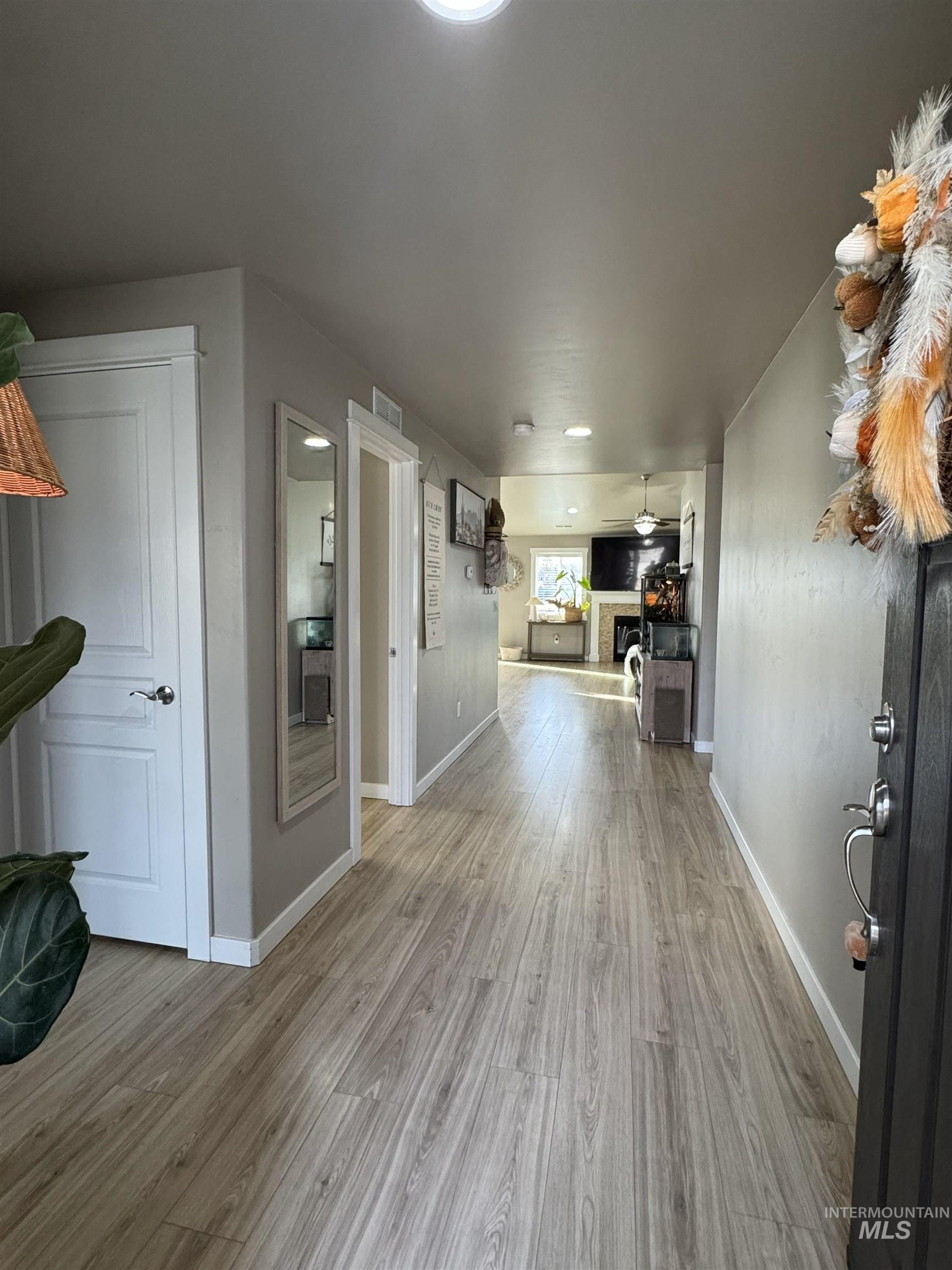 11505 W Baserri Dr, Boise, Idaho 83709, 3 Bedrooms, 2 Bathrooms, Residential For Sale, Price $428,000,MLS 98971396