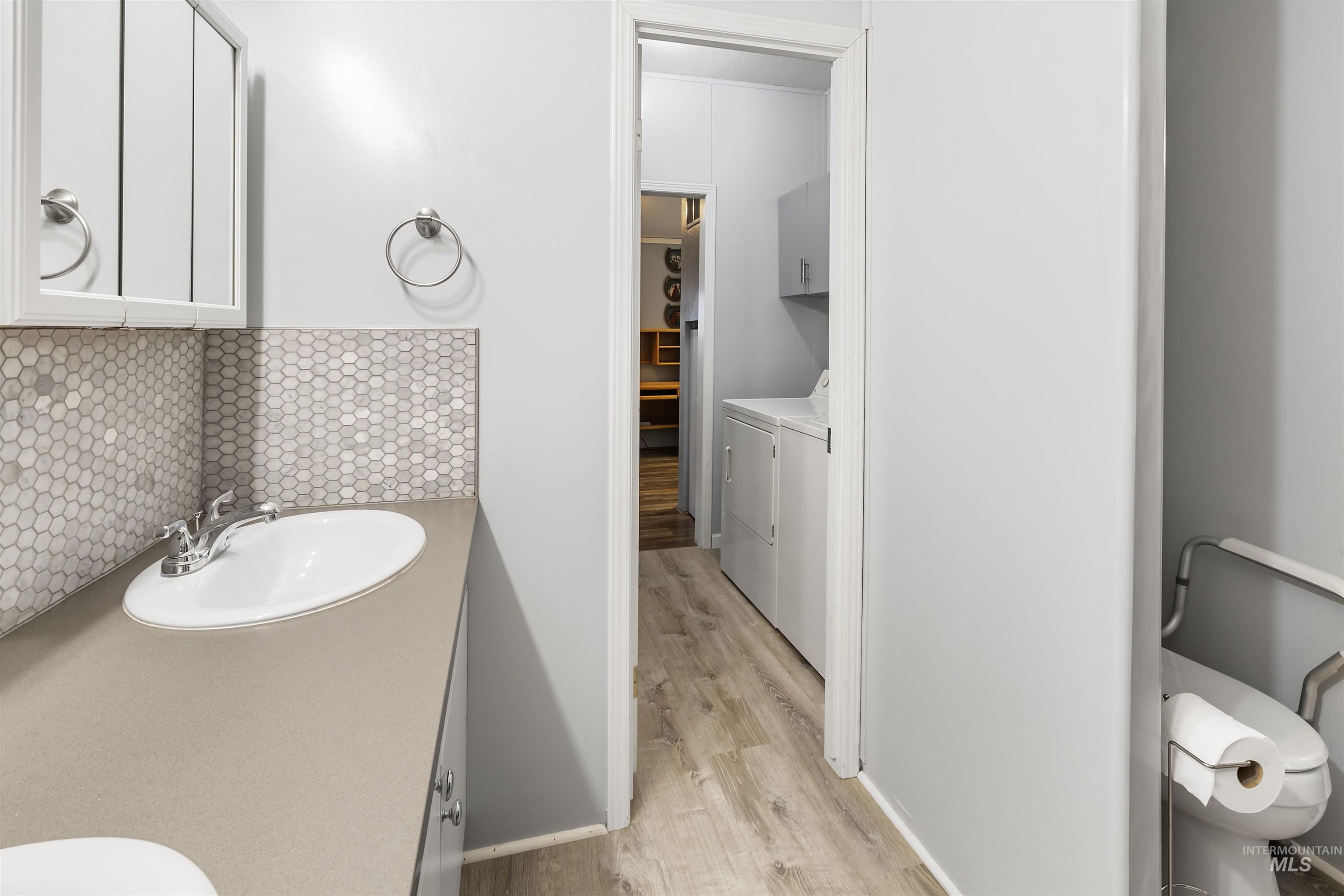 860 Eagles Point BLVD., Lewiston, Idaho 83501, 3 Bedrooms, 2 Bathrooms, Residential For Sale, Price $354,000,MLS 98971397