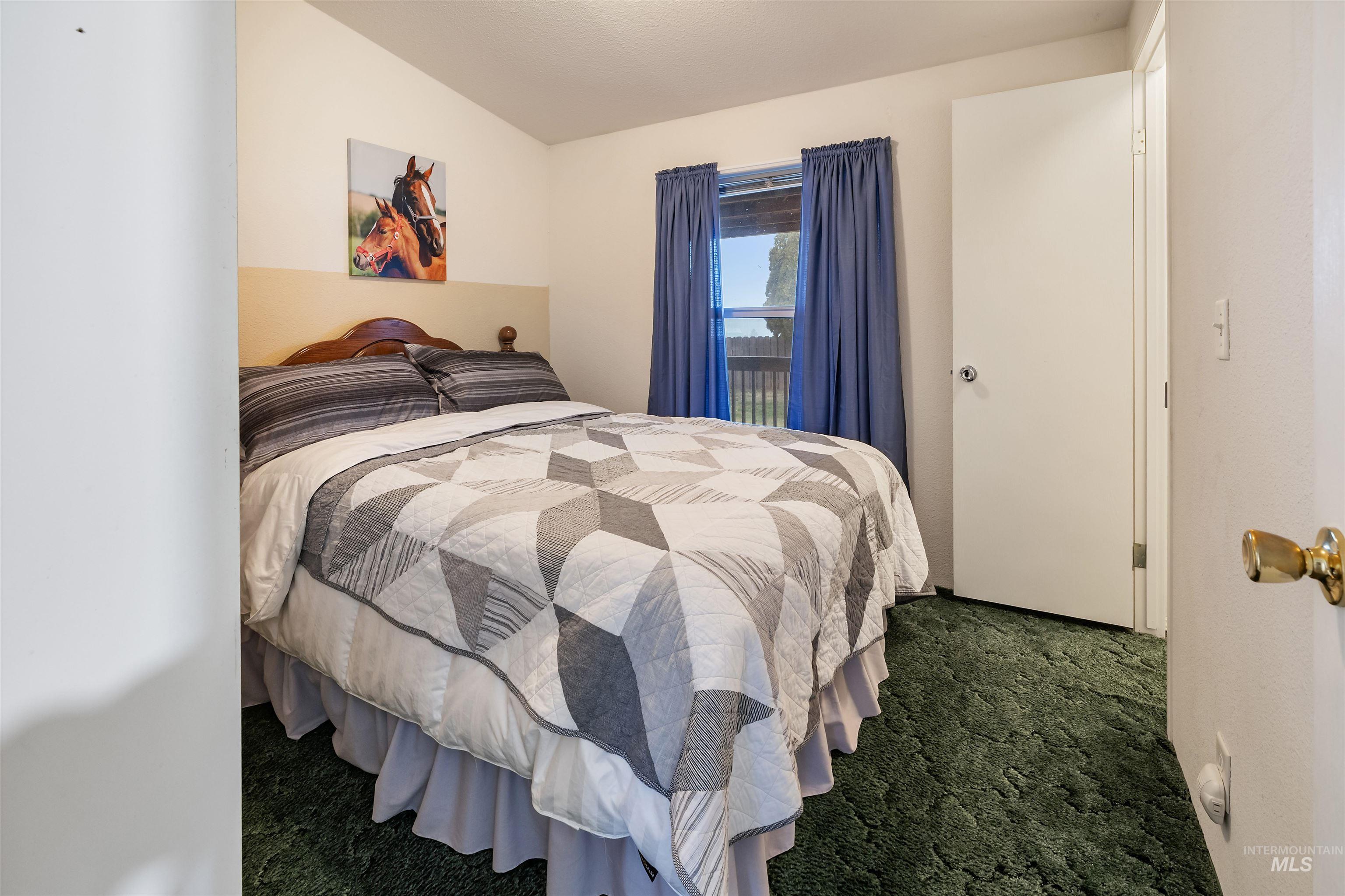 860 Eagles Point BLVD., Lewiston, Idaho 83501, 3 Bedrooms, 2 Bathrooms, Residential For Sale, Price $354,000,MLS 98971397