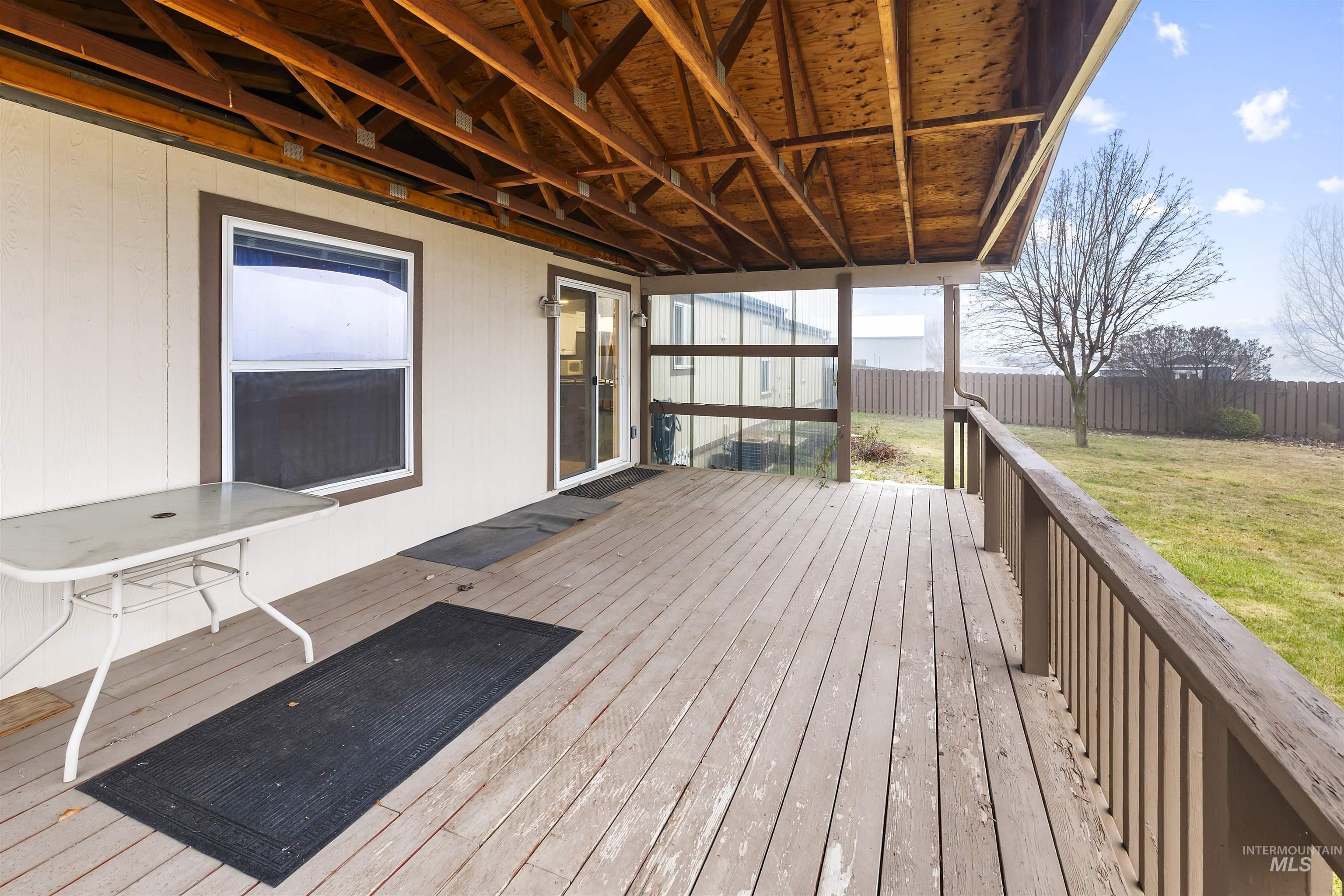 860 Eagles Point BLVD., Lewiston, Idaho 83501, 3 Bedrooms, 2 Bathrooms, Residential For Sale, Price $354,000,MLS 98971397