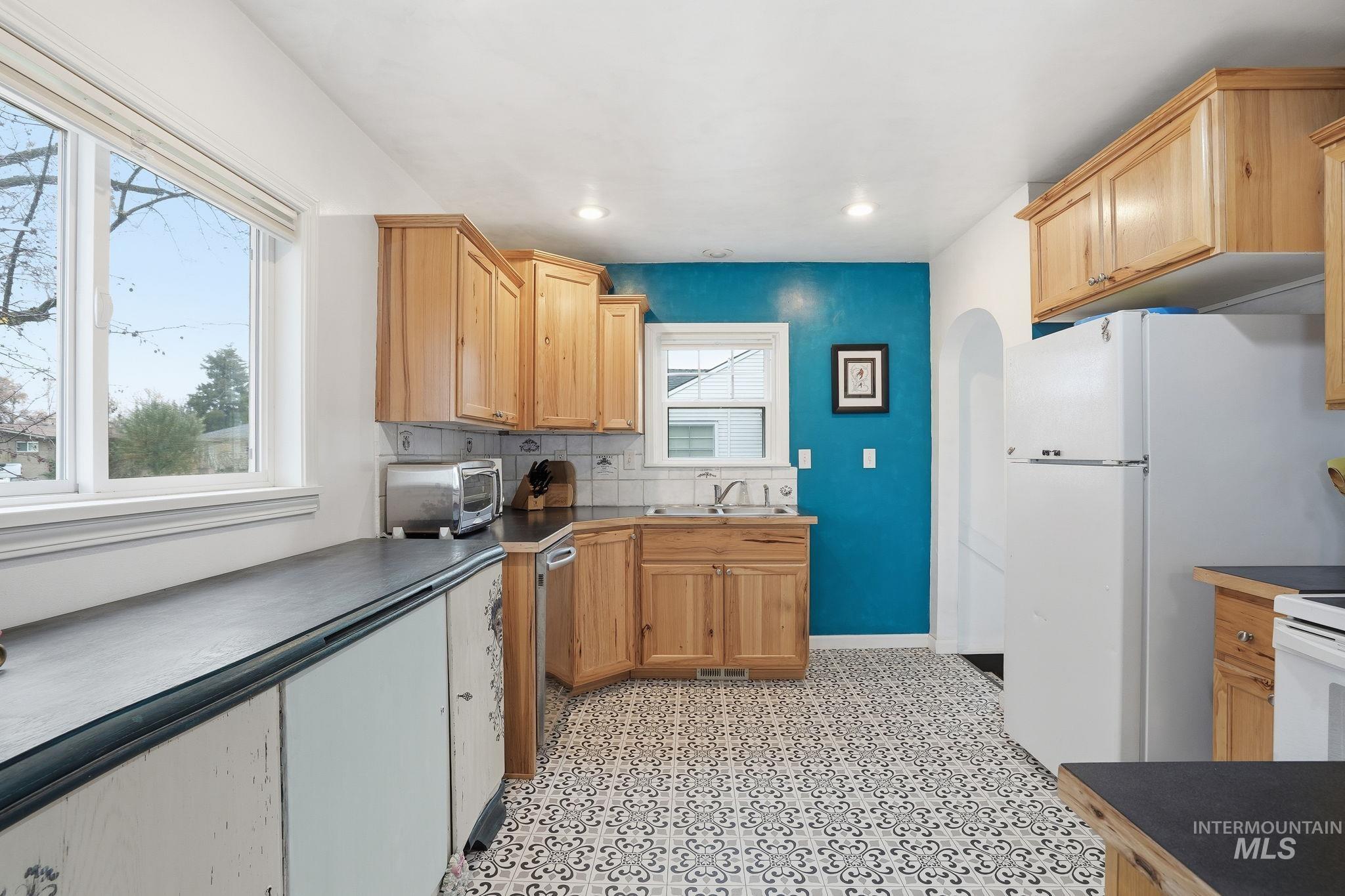 1621 N Howry St, Boise, Idaho 83706, 2 Bedrooms, 2 Bathrooms, Residential For Sale, Price $549,900,MLS 98971398