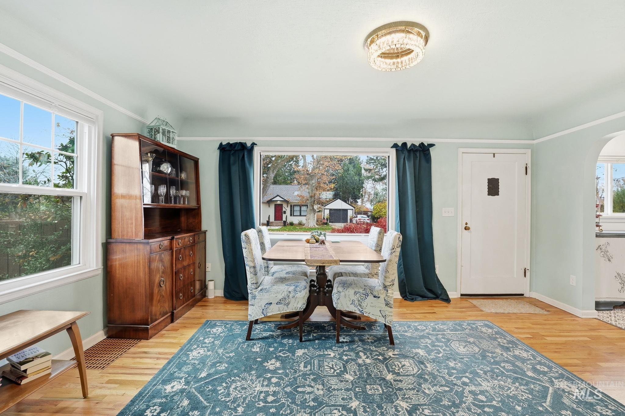 1621 N Howry St, Boise, Idaho 83706, 2 Bedrooms, 2 Bathrooms, Residential For Sale, Price $549,900,MLS 98971398