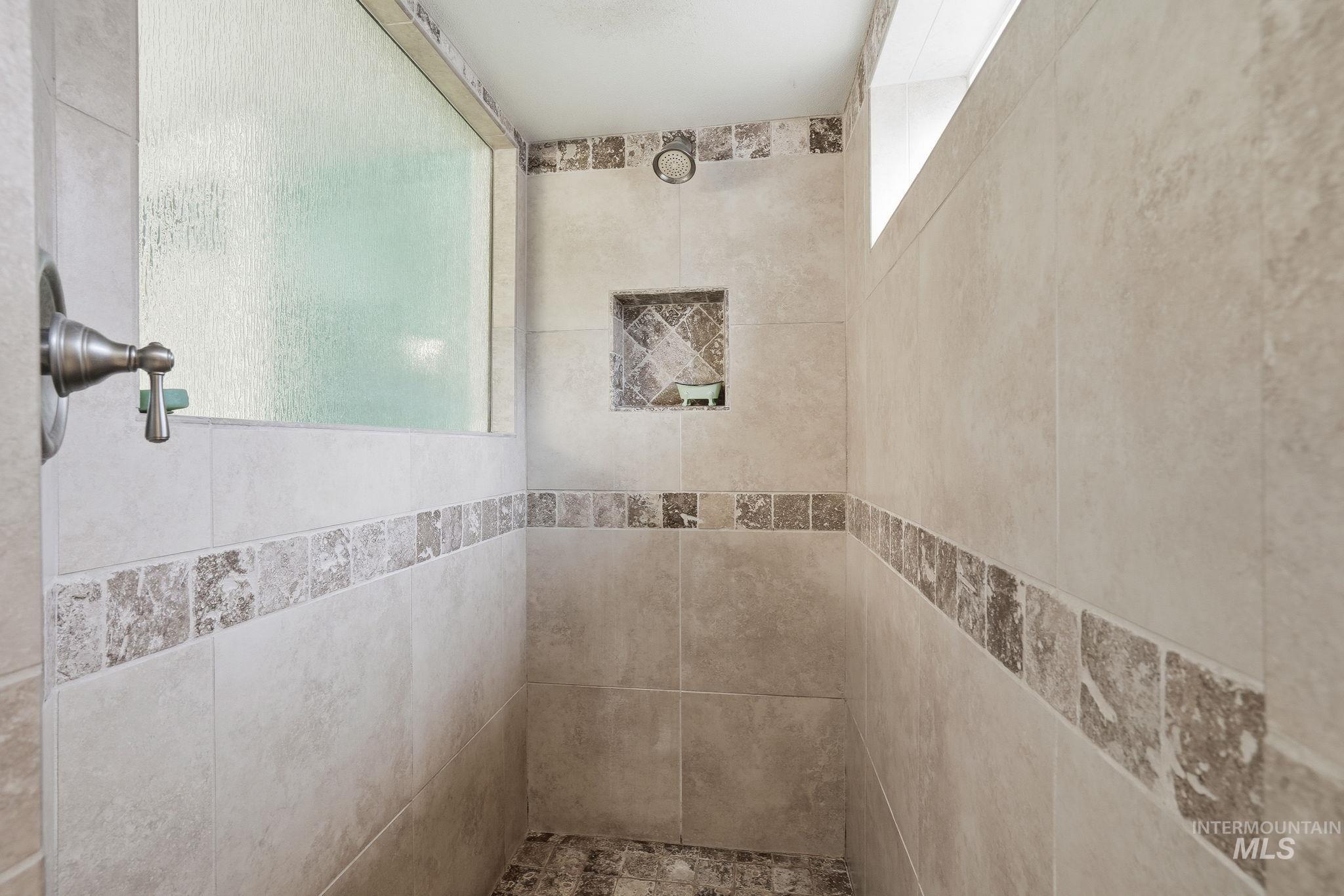 1621 N Howry St, Boise, Idaho 83706, 2 Bedrooms, 2 Bathrooms, Residential For Sale, Price $549,900,MLS 98971398