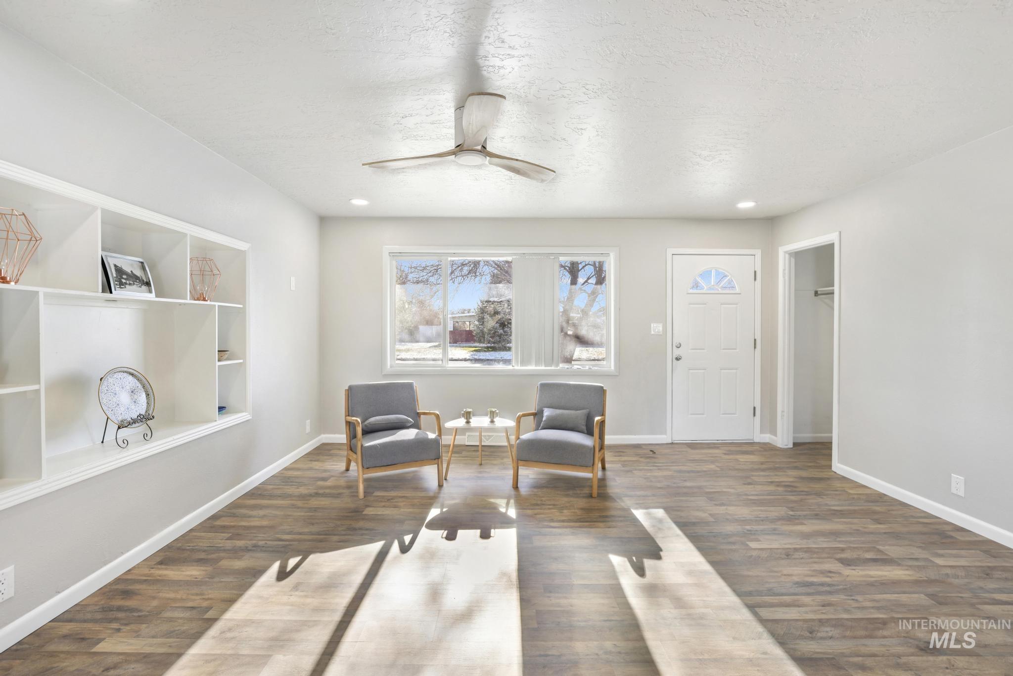 799 Northview, Twin Falls, Idaho 83301, 4 Bedrooms, 2 Bathrooms, Residential For Sale, Price $385,000,MLS 98971399