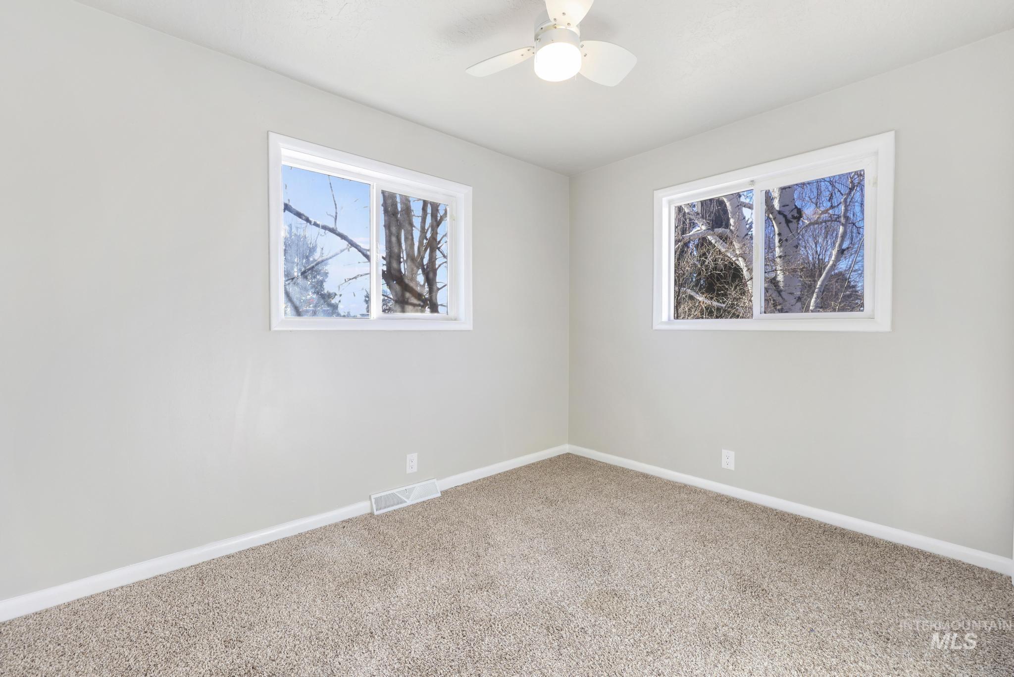 799 Northview, Twin Falls, Idaho 83301, 4 Bedrooms, 2 Bathrooms, Residential For Sale, Price $385,000,MLS 98971399