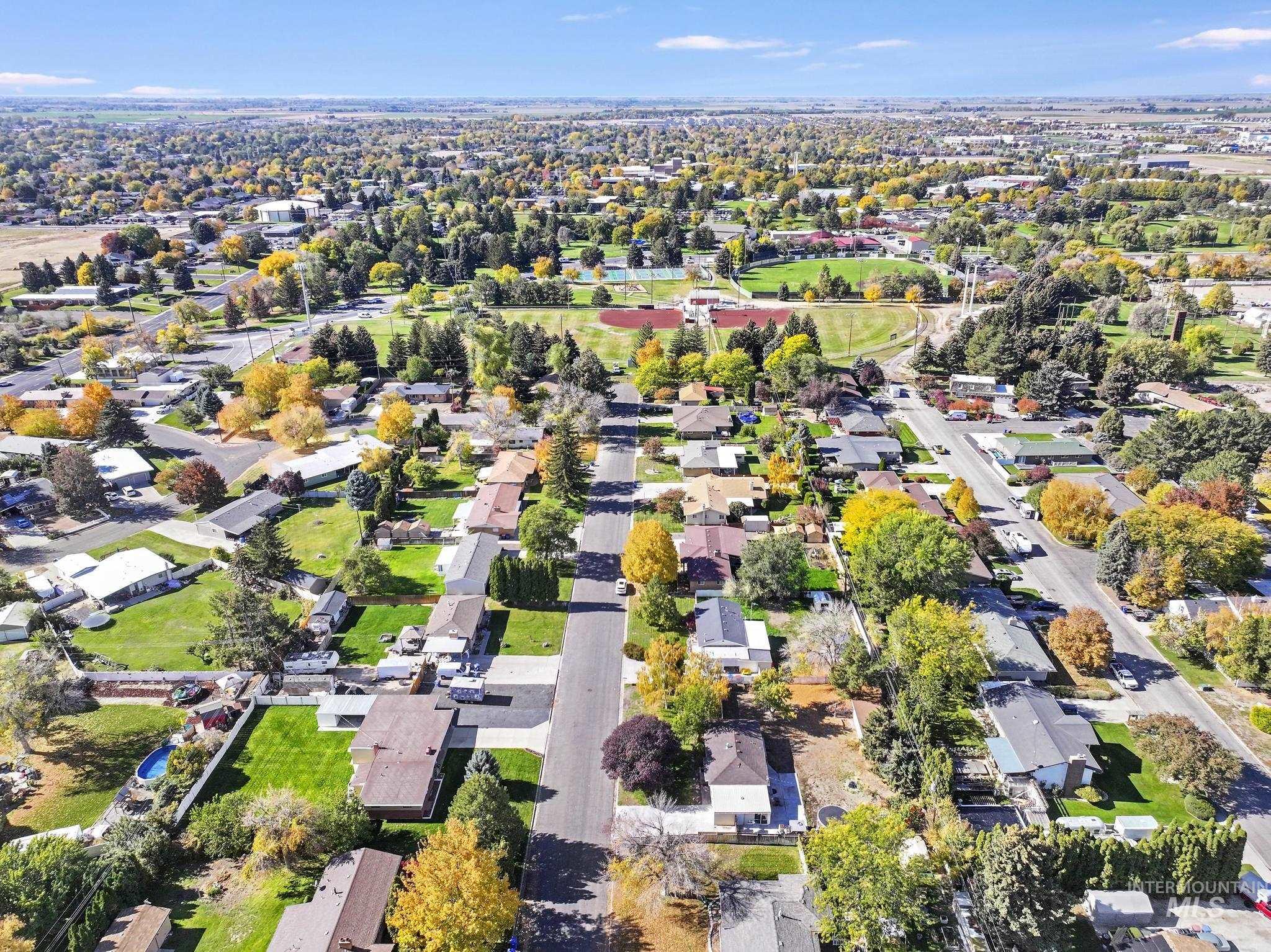 799 Northview, Twin Falls, Idaho 83301, 4 Bedrooms, 2 Bathrooms, Residential For Sale, Price $385,000,MLS 98971399