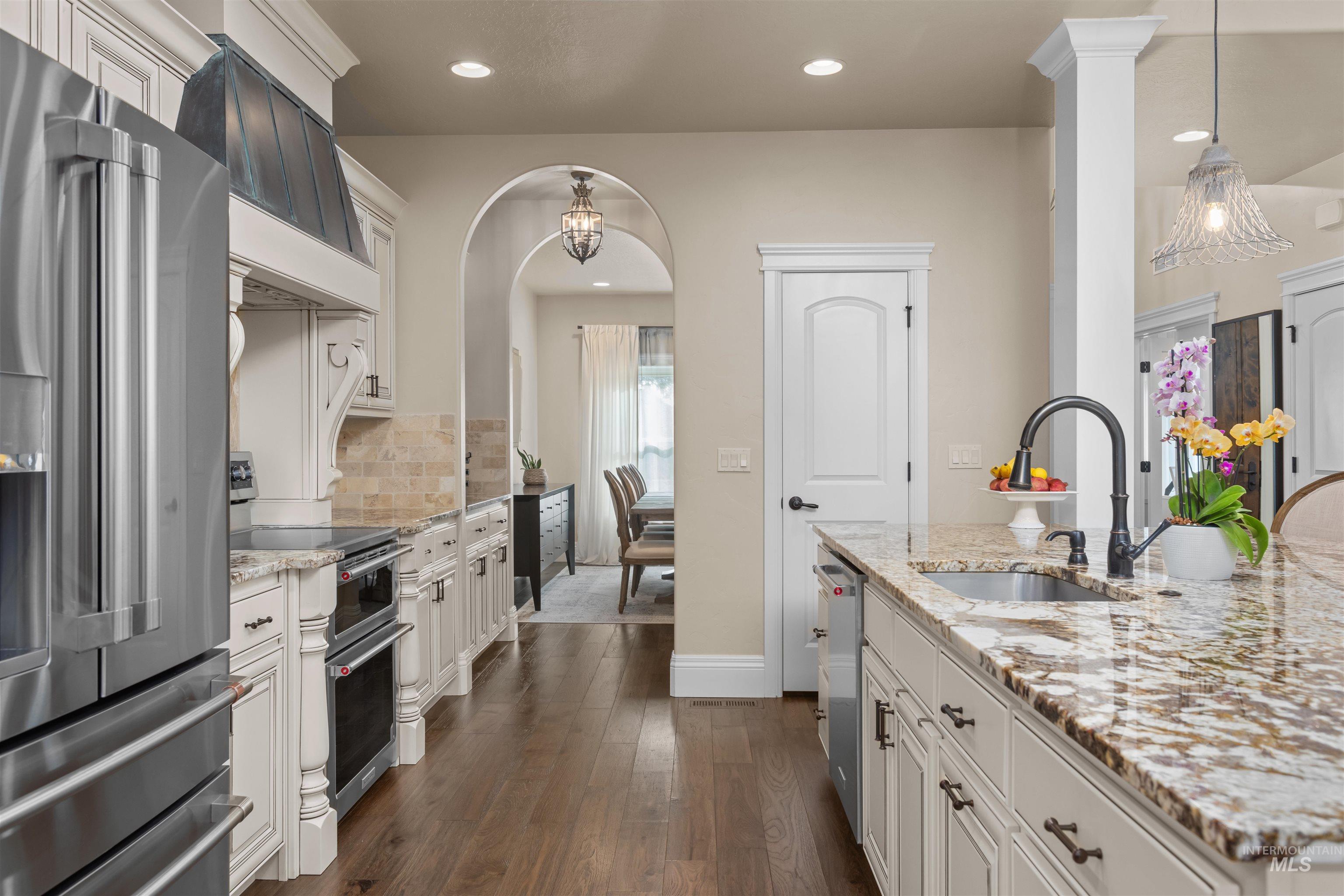 1228 E Pennsylvania Place, Nampa, Idaho 83686, 3 Bedrooms, 2.5 Bathrooms, Residential For Sale, Price $685,000,MLS 98971402