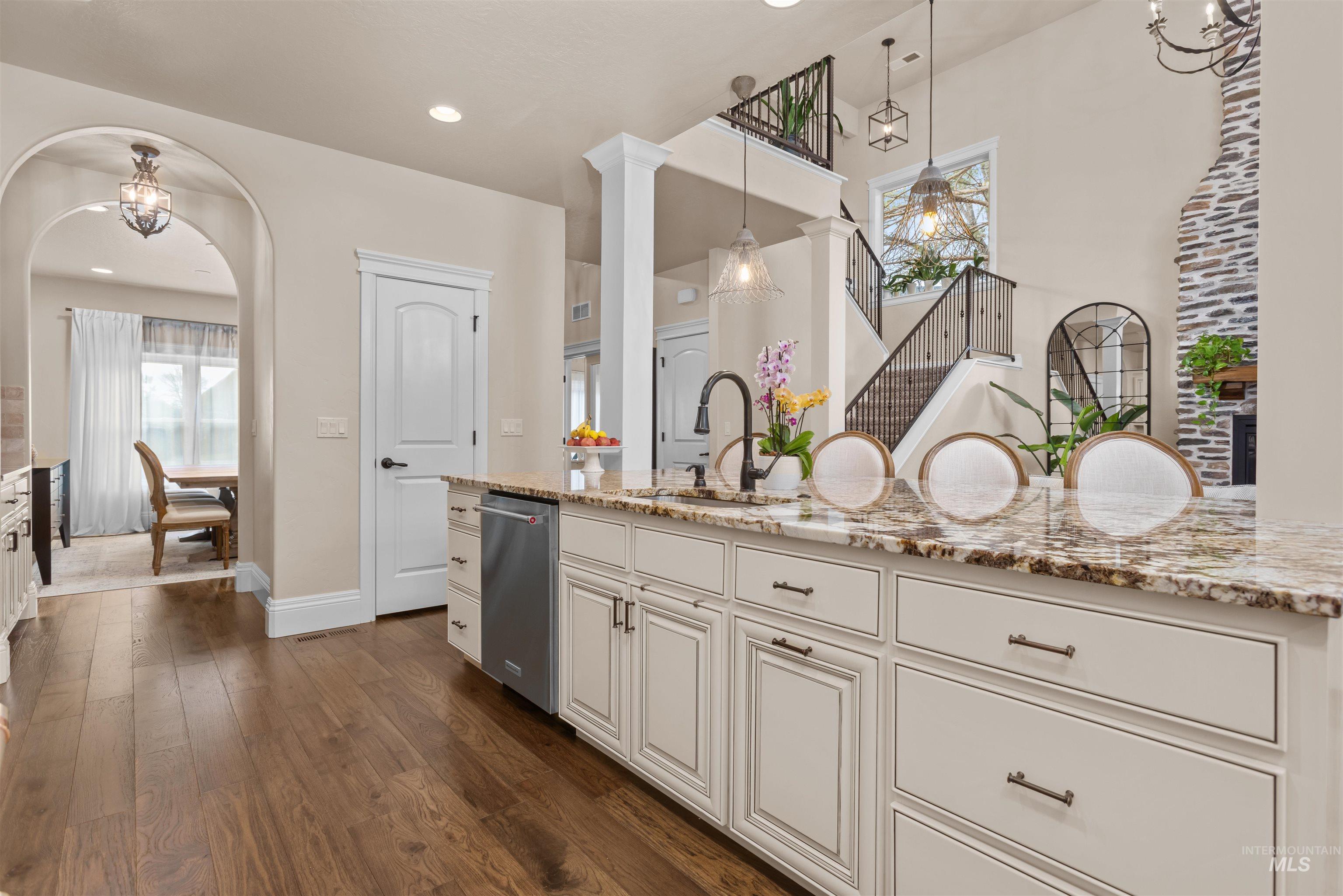 1228 E Pennsylvania Place, Nampa, Idaho 83686, 3 Bedrooms, 2.5 Bathrooms, Residential For Sale, Price $685,000,MLS 98971402