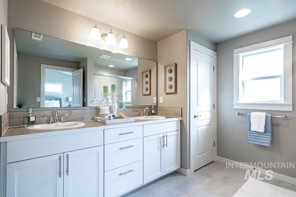 0000 N Lone Oak St., Middleton, Idaho 83644, 3 Bedrooms, 2 Bathrooms, Residential For Sale, Price $456,990,MLS 98971404