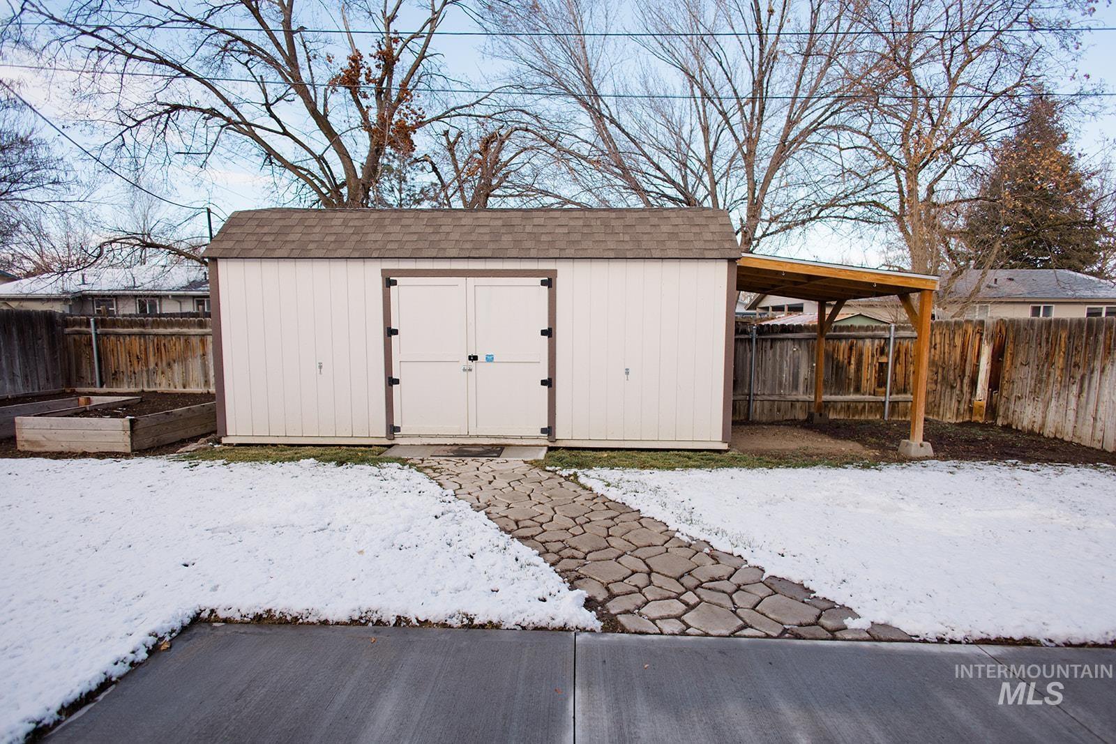 1320 E 4Th N, Mountain Home, Idaho 83647, 3 Bedrooms, 1 Bathroom, Residential For Sale, Price $265,000,MLS 98971405