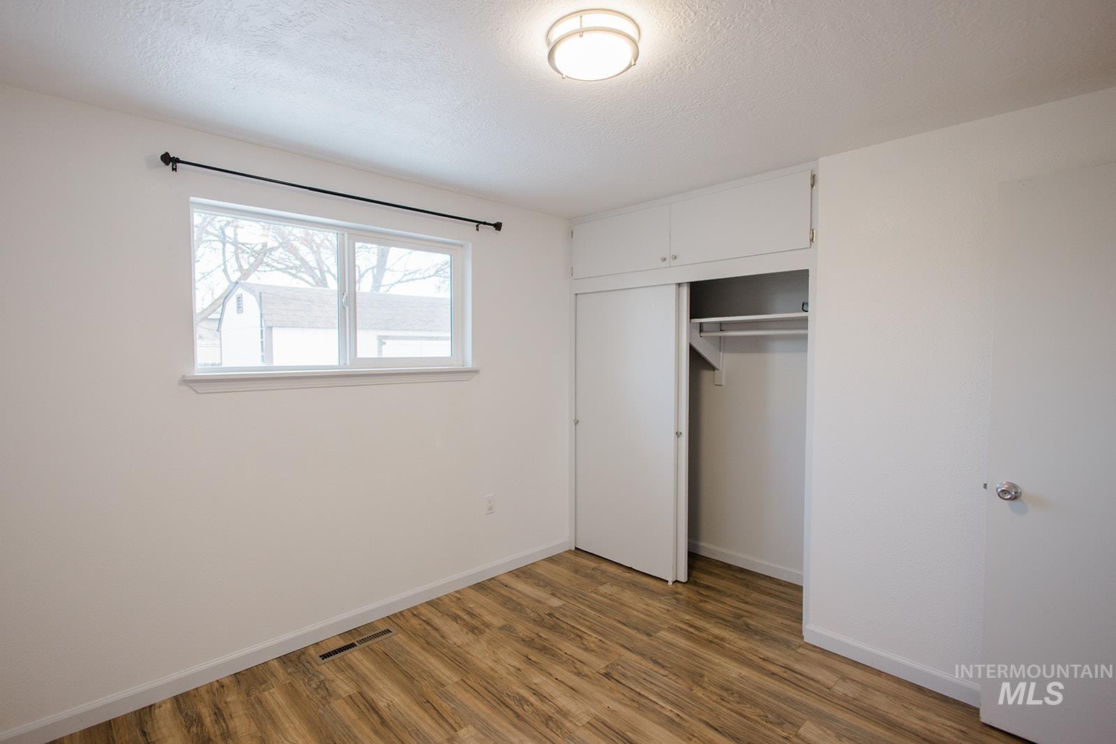 1320 E 4Th N, Mountain Home, Idaho 83647, 3 Bedrooms, 1 Bathroom, Residential For Sale, Price $265,000,MLS 98971405